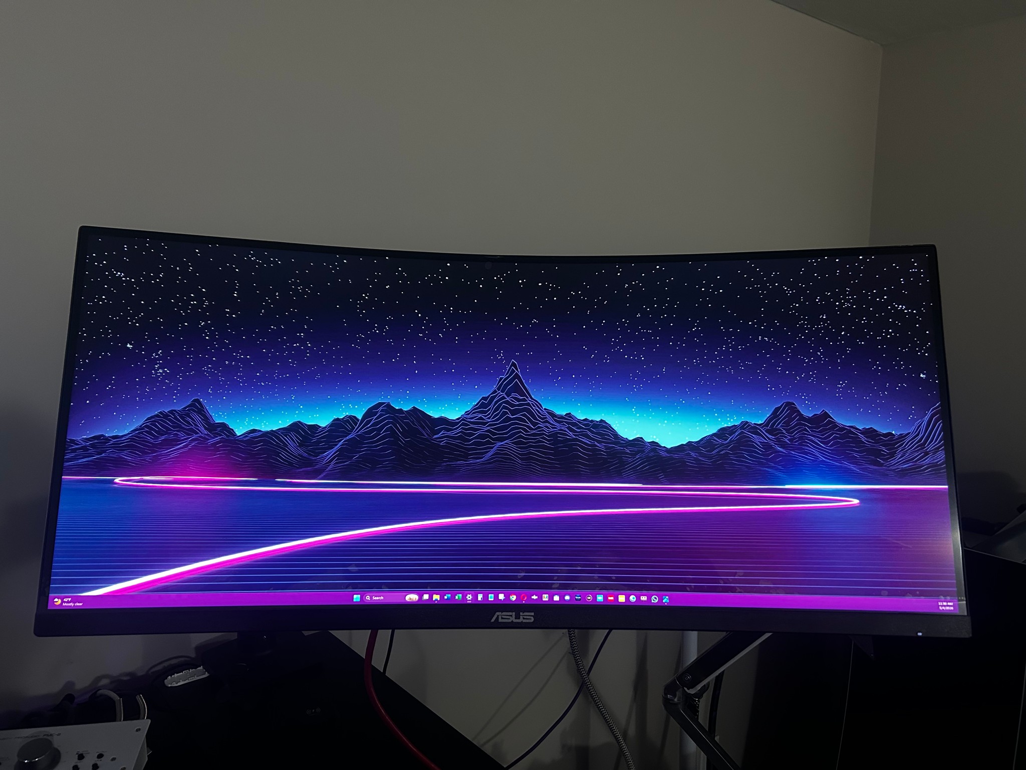 ASUS 34" 2K UWQHD (3440 x 1440) 165Hz UltraWide Curved Screen Gaming Monitor (VG34VQL1B)
