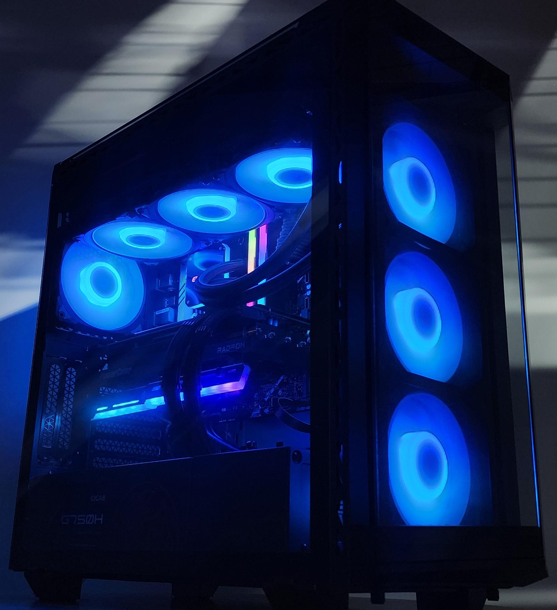 Gaming PC i7-14700F 32GB RAM 2TB SSD RX 7800 XT 16GB Windows 11 Computer