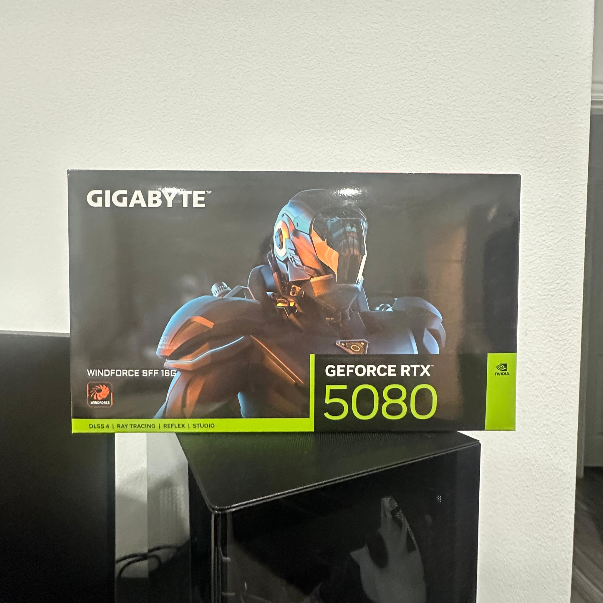 GIGABYTE GeForce RTX 5080 WINDFORCE SFF 16G