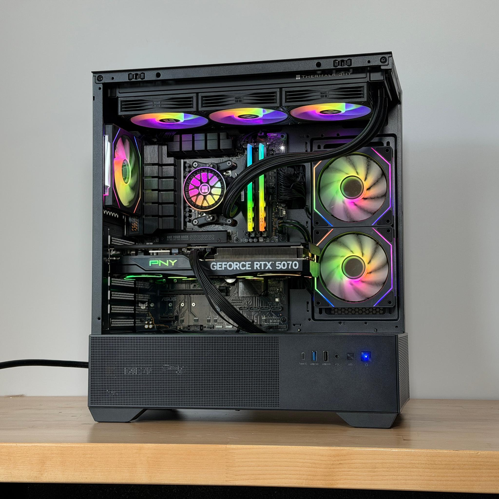 RTX 5070 Ryzen 7 7800x3d Gaming PC