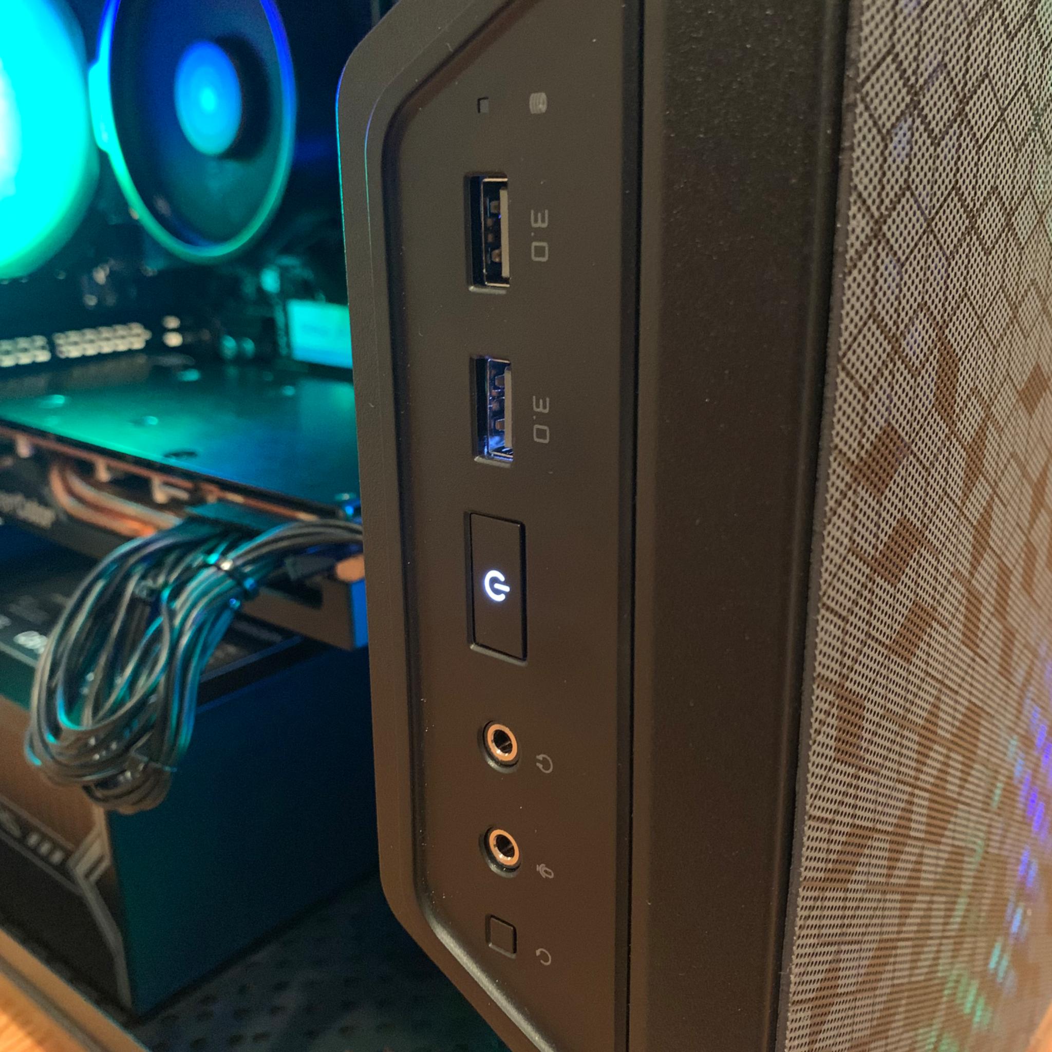 RX 5700 XT RYZEN 5 3600 CUSTOM RGB GAMING PC 16GB RAM 500GB M.2 NVMe SSD WINDOWS 10 INSTALLED
