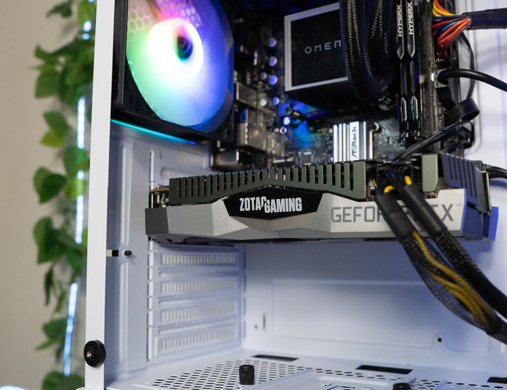 🌨🍬 | ZOTAC RTX 2060 | INTEL i5 10400F | 32GB DDR4 RAM | 1.25TB | Arctic Candy