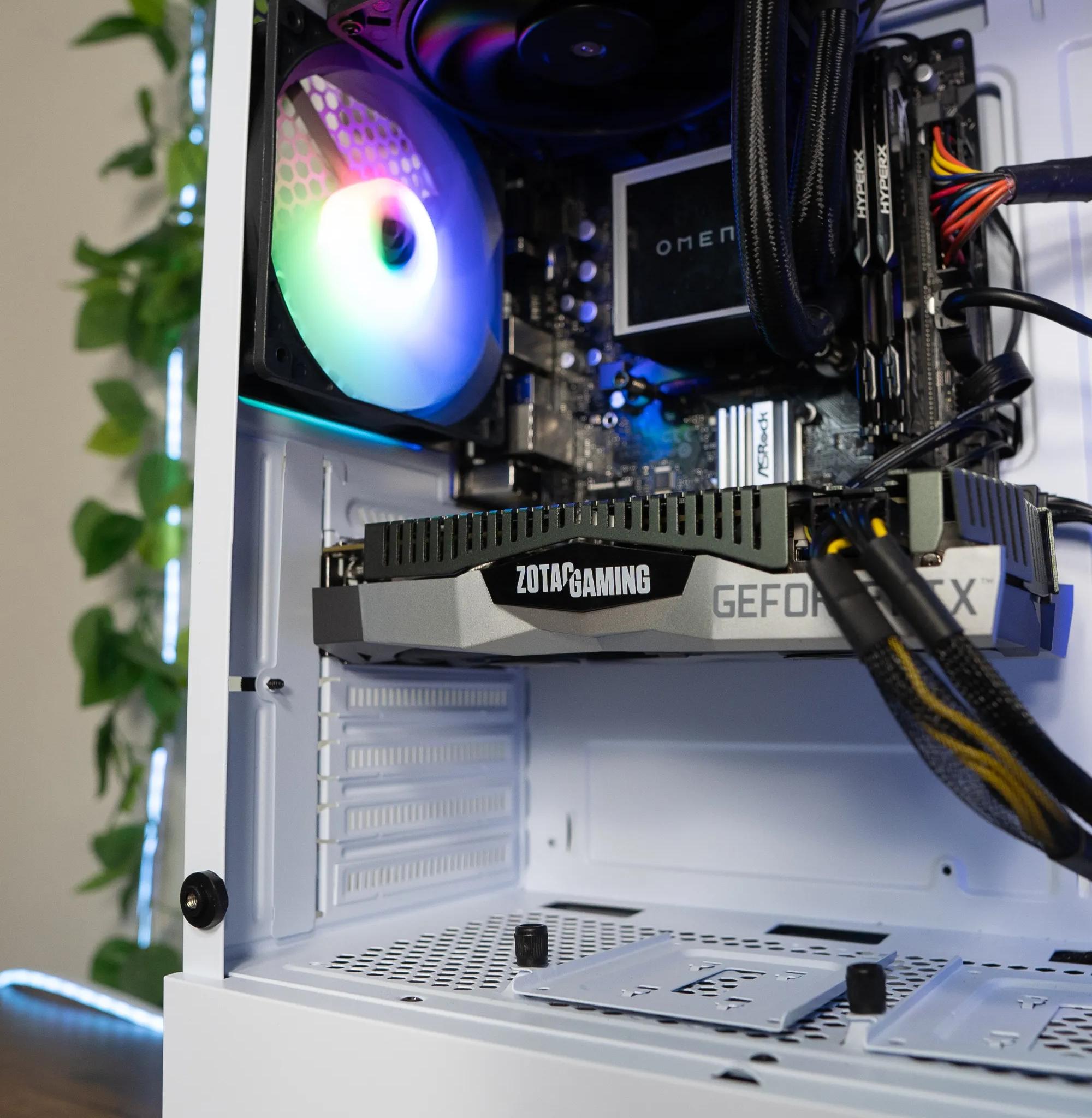 🌨🍬 | ZOTAC RTX 2060 | INTEL i5 10400F | 32GB DDR4 RAM | 1.25TB | Arctic Candy