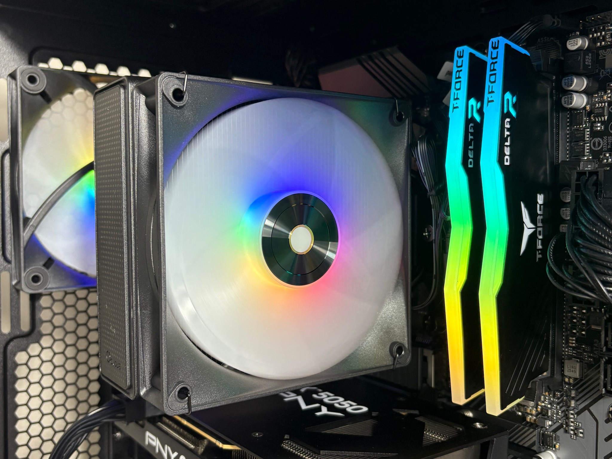 EXT View 70X Lite (V2) - Ryzen 5 5500, RTX 5050 8GB, 16GB DDR4 Ram, 1TB SSD