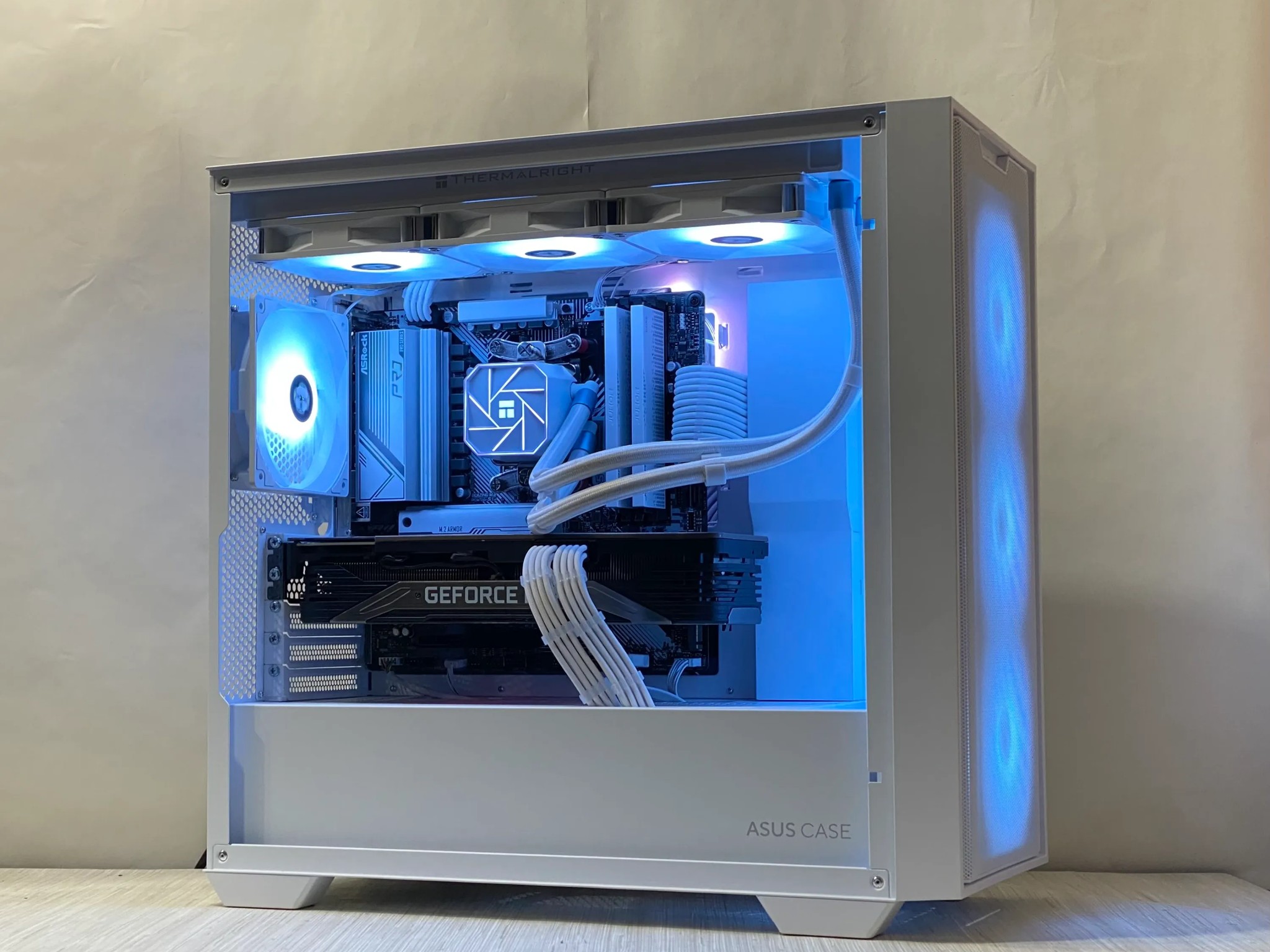 RTX 3080, Ryzen 7 7700, 32GB DDR5, 1TB NVMe SSD, WiFi - Custom Gaming PC