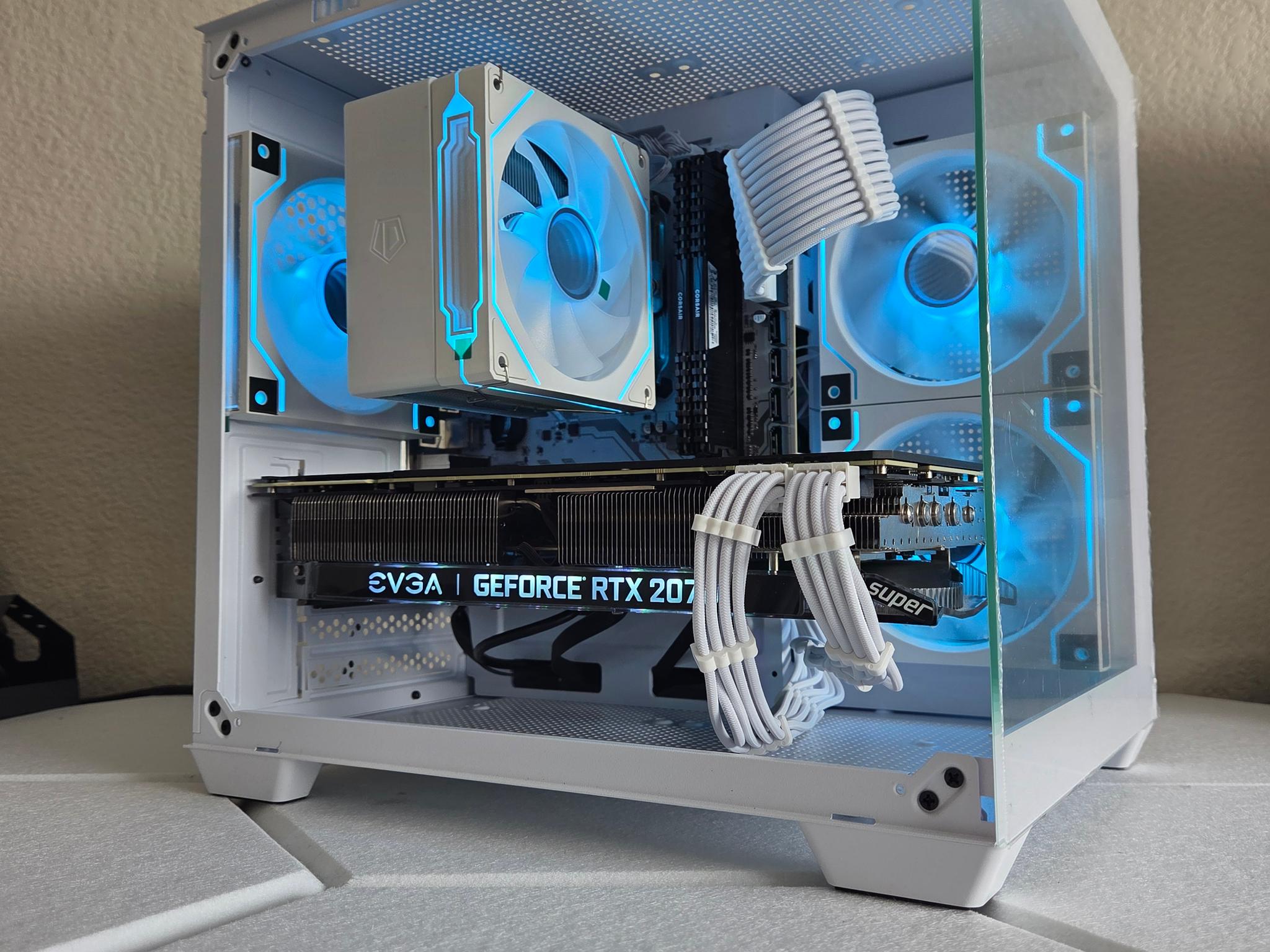 2070 super White and black gaming Pc 🤍! !440p and 1080p beast🤍❄️⛄WIFI