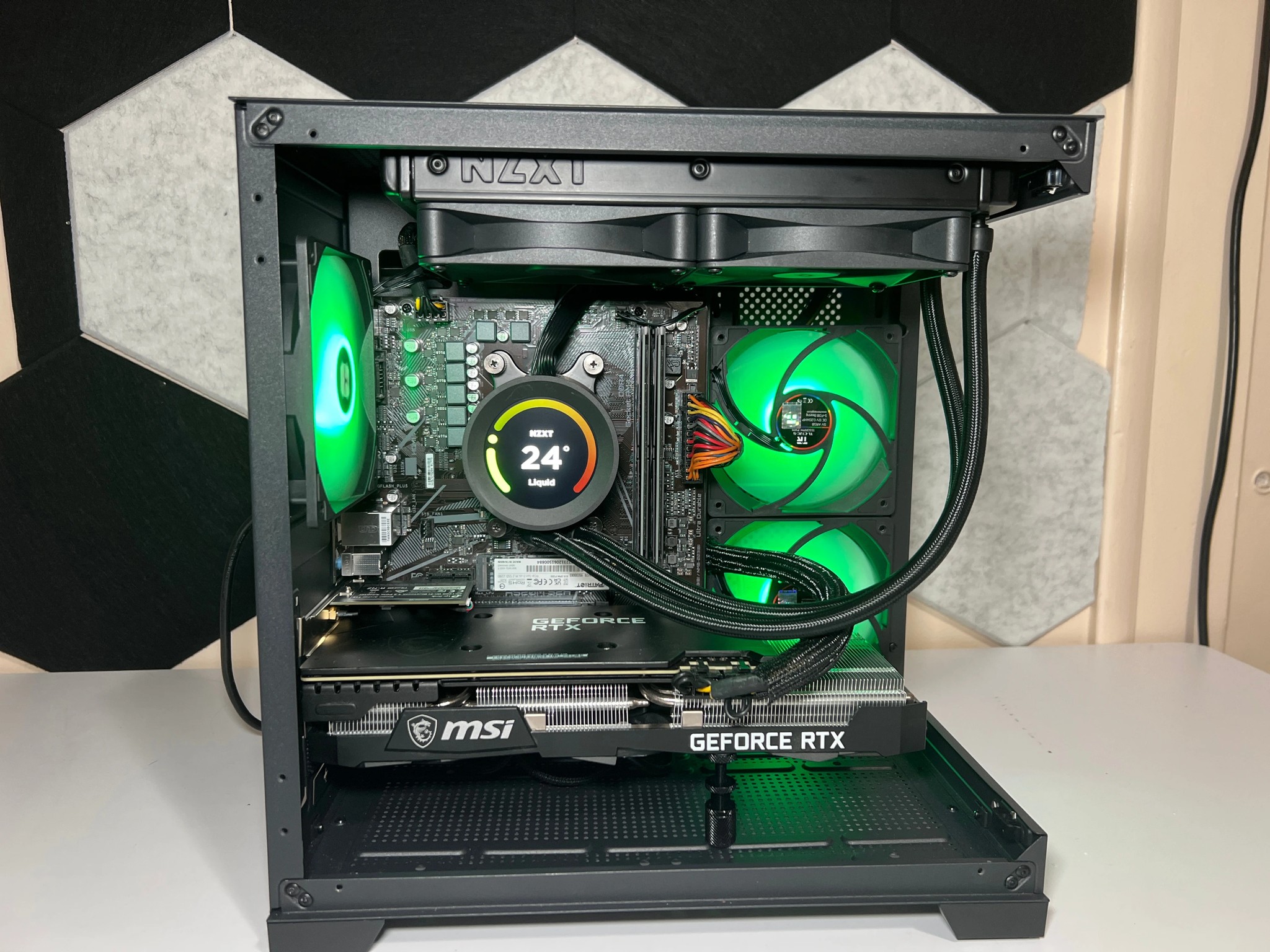 Gaming PC! RYZEN 5 + RTX 3070 + 16GB RAM
