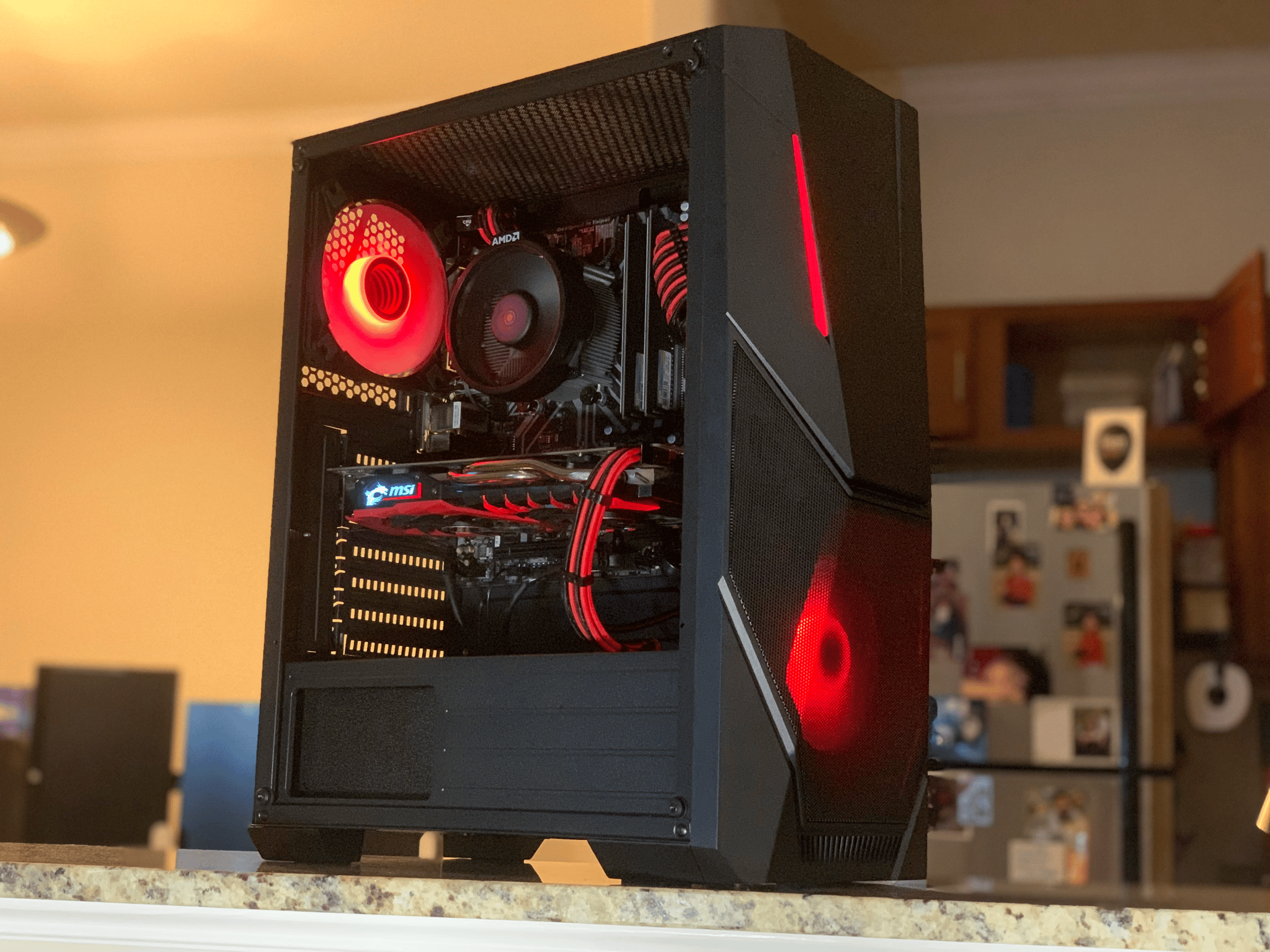 Entry Level Black/Red Gaming PC (RX 570 + Ryzen 5 2400g)