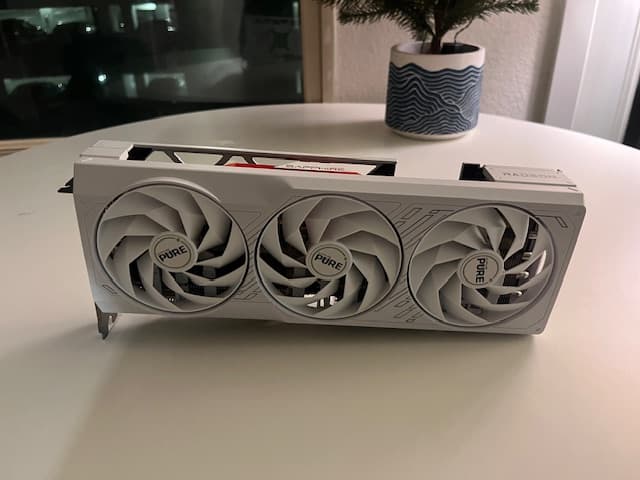 Sapphire Radeon RX 7800 XT Pulse Gaming OC
