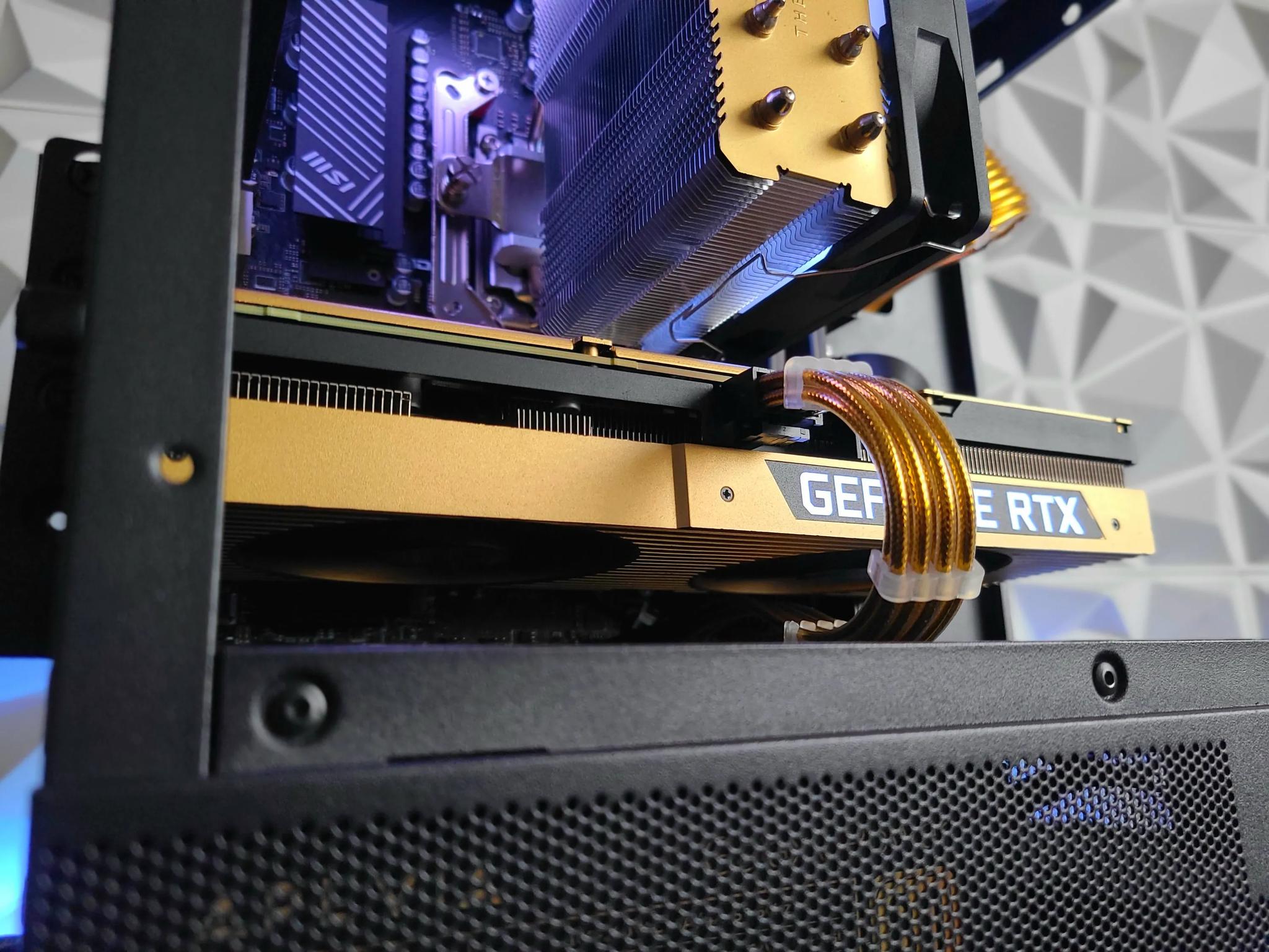 Nvidia GeForce RTX 3070 8 GB | AMD Ryzen 5 8400F 6-Core CPU | 32 GB Ram | 1 TB SSD