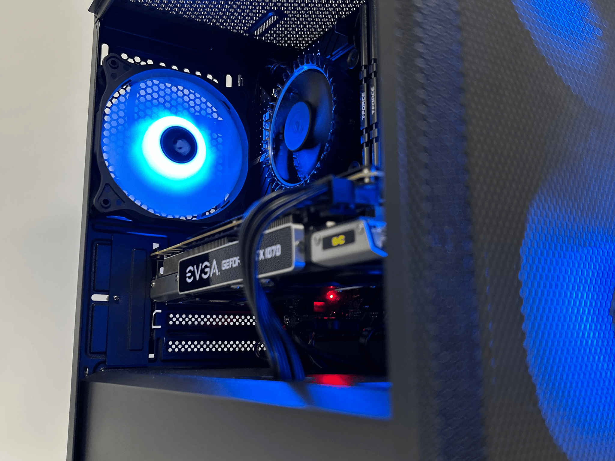 Gtx 1070 i3 12100f 16gb ddr4