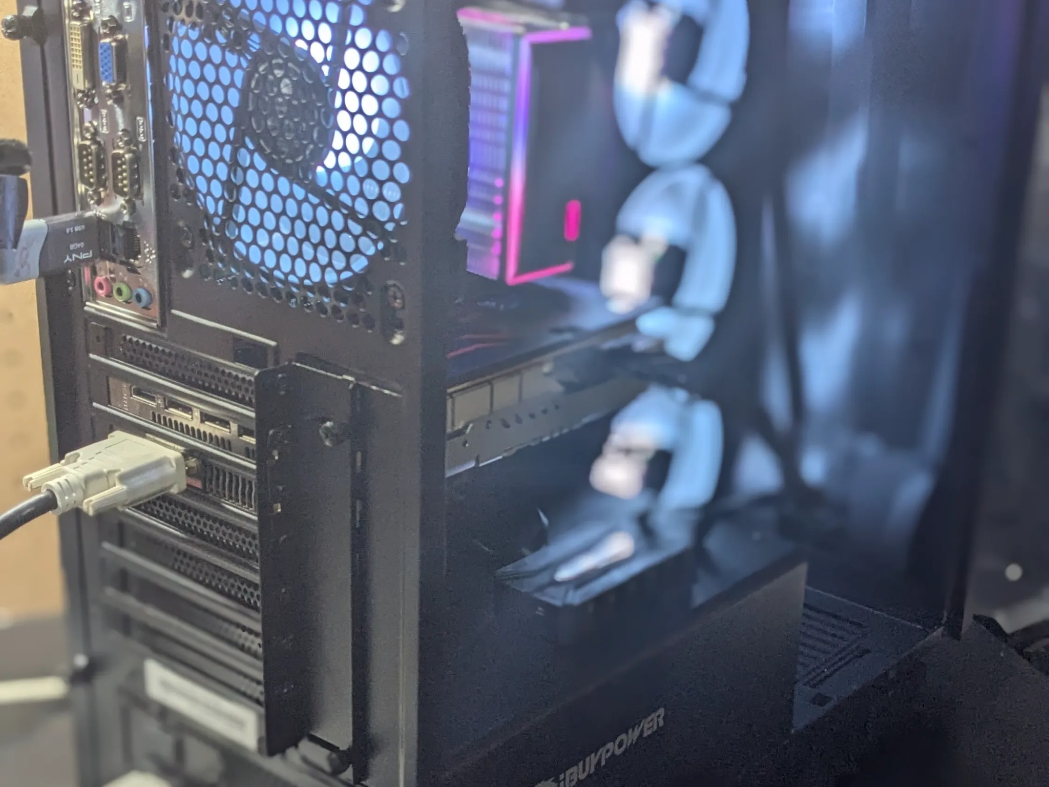 120 FPS Fortnite | 180 Day Warranty | Xeon (Same as i7), 16GB RAM, RX 580 8GB, 480GB SSD, Win10