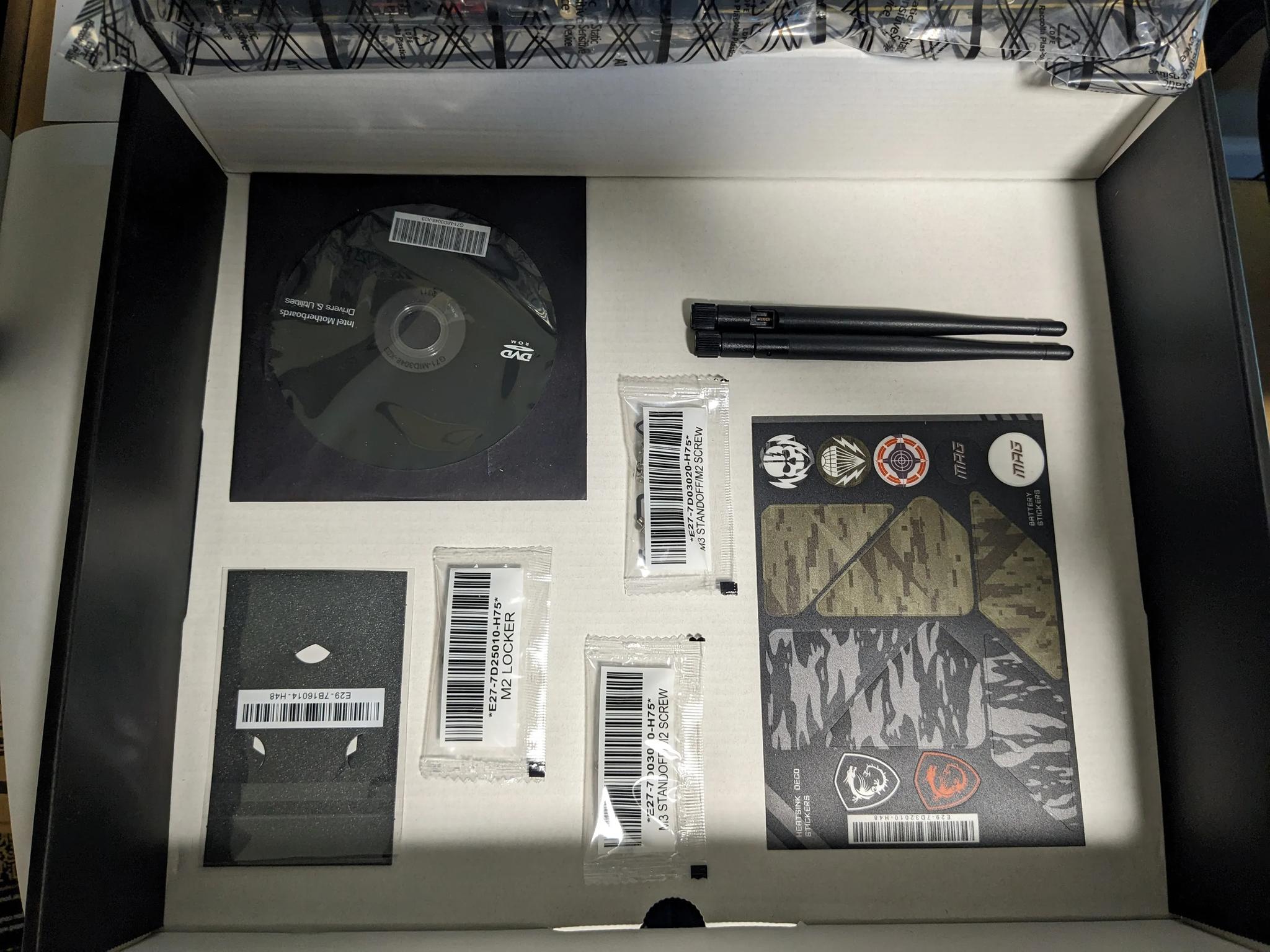 BUNDLE! MSI B660 Tomahawk Wifi DDR4 | RGB DDR4 Ram kit 2x16gb 3200mhz CL16