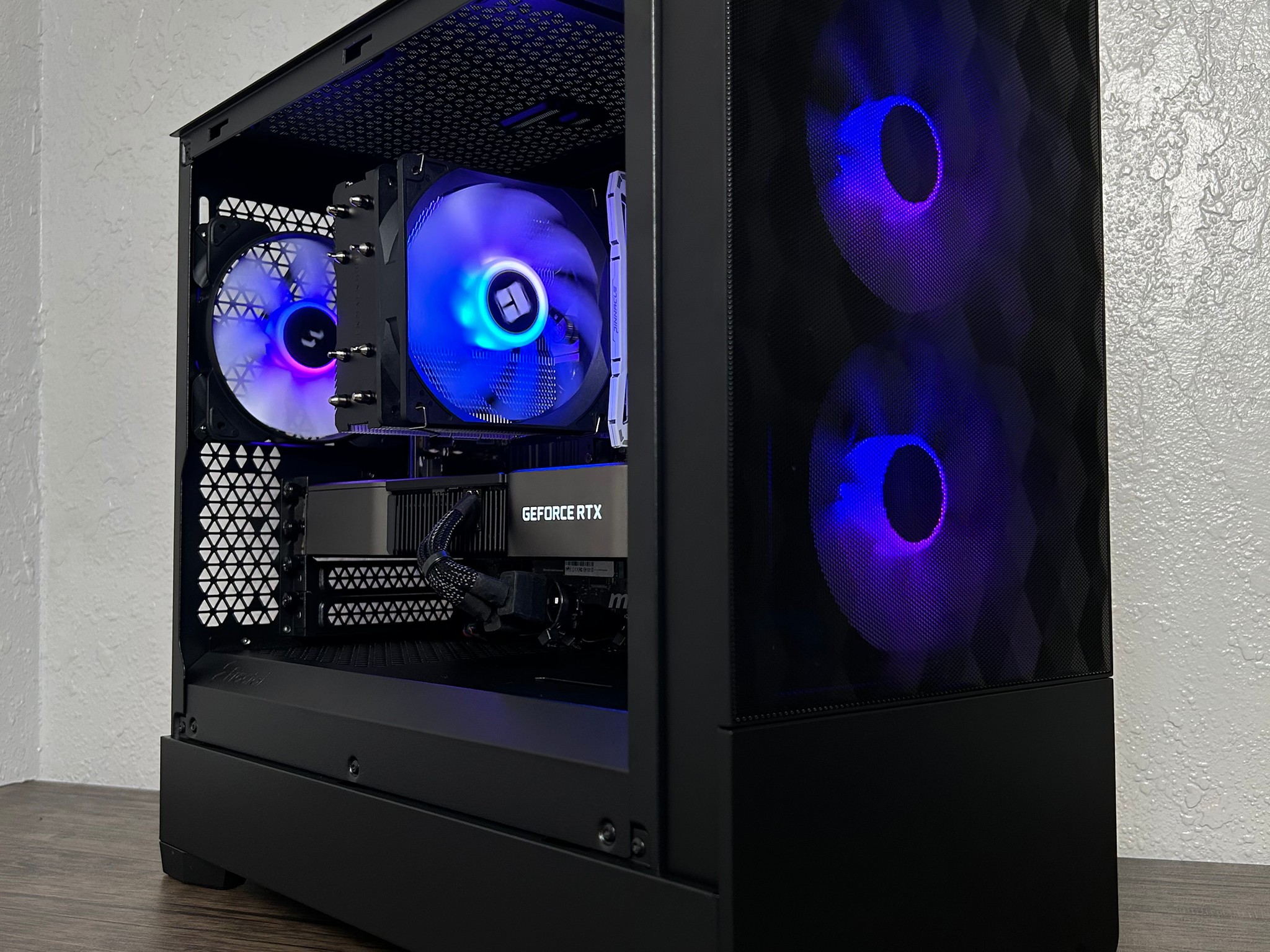 RTX 3080 | Ryzen 7 5700X | 32GB 3600MHz | 1TB NVME |