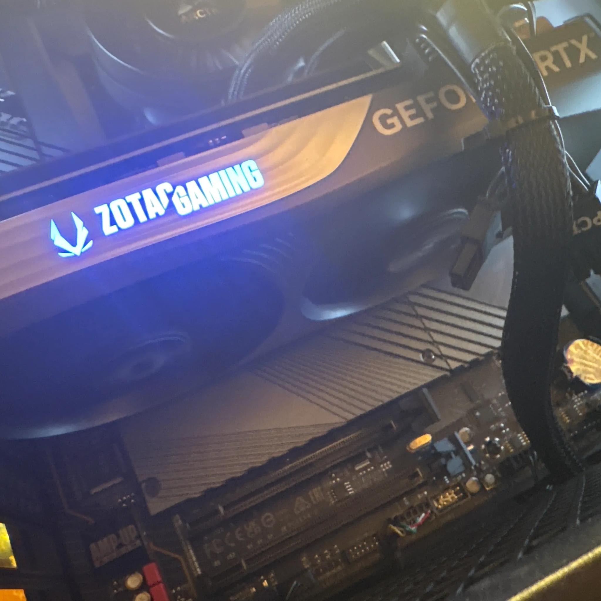 ZOTAC GAMING GeForce RTX 4070 Twin Edge OC 12GB GDDR6X Graphics Card