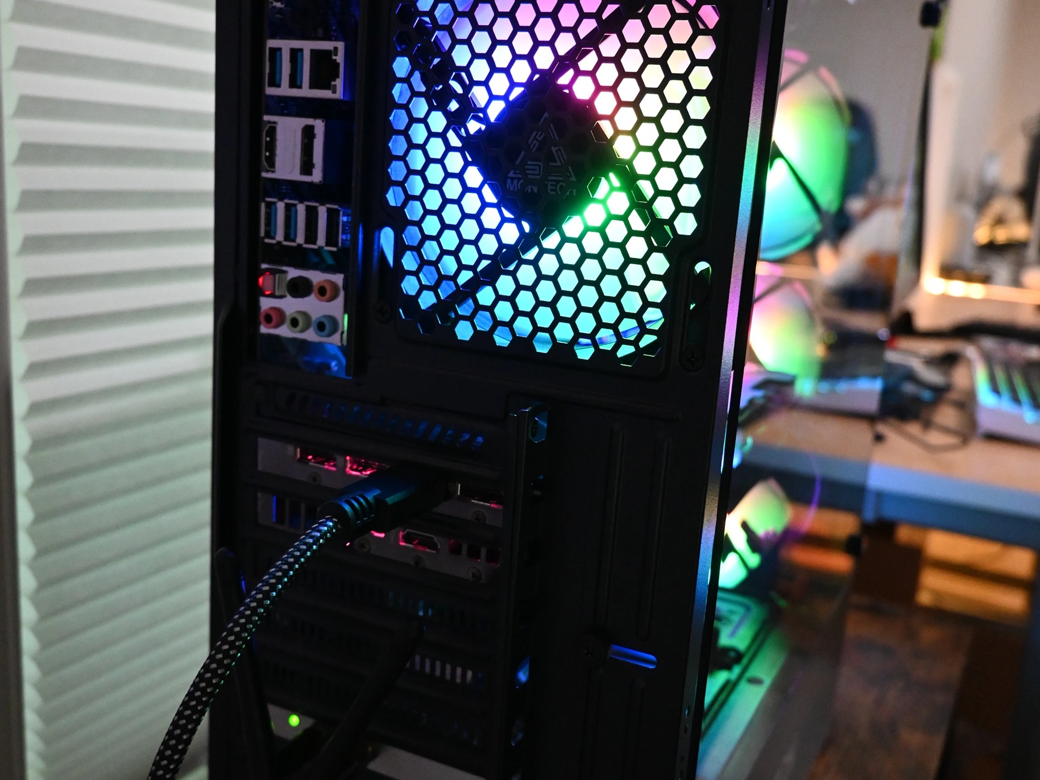 JT-3 Gaming PC | Ryzen 7 3700X | RTX 3070 | 16GB RAM | 1TB SSD | Wi-Fi | Windows 11 Pro
