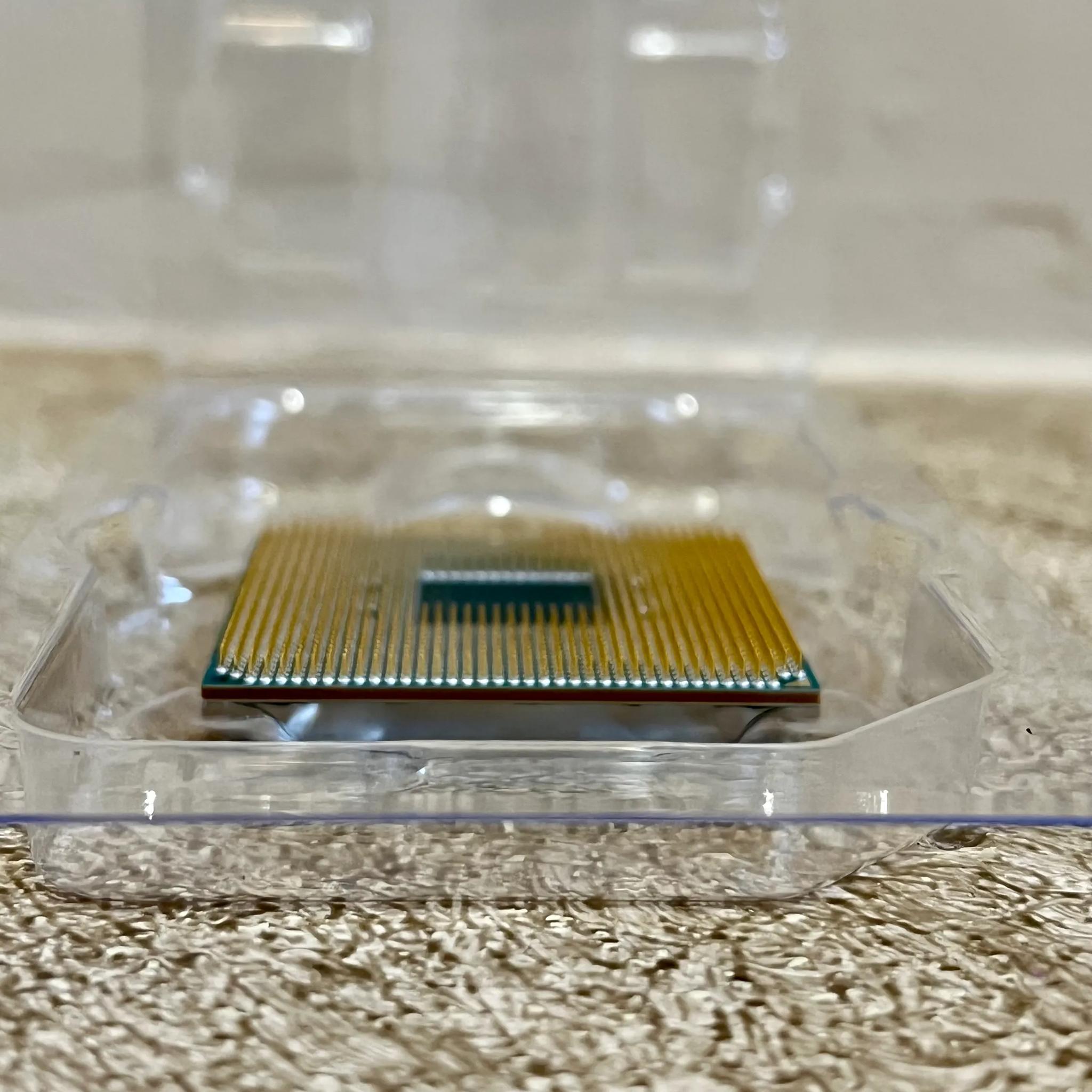 AMD Ryzen 5 3600 6-Core, 12-Thread CPU with Wraith Stealth Cooler