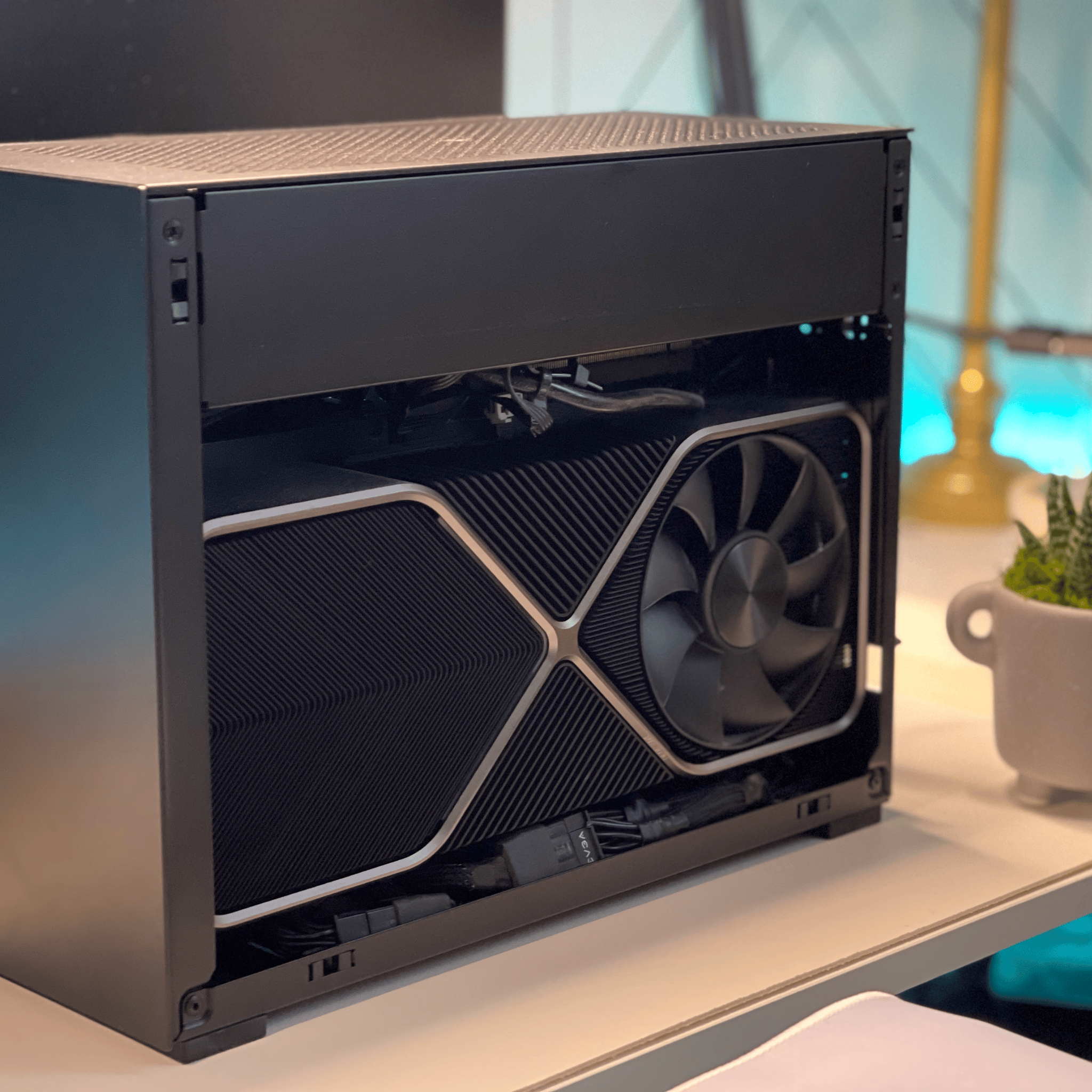Go Dark 🌑 RTX 3090 FE, i7 13700K, Z690 itx, 32GB DDR5, 1TB nvme, 240mm AIO, Lian Li