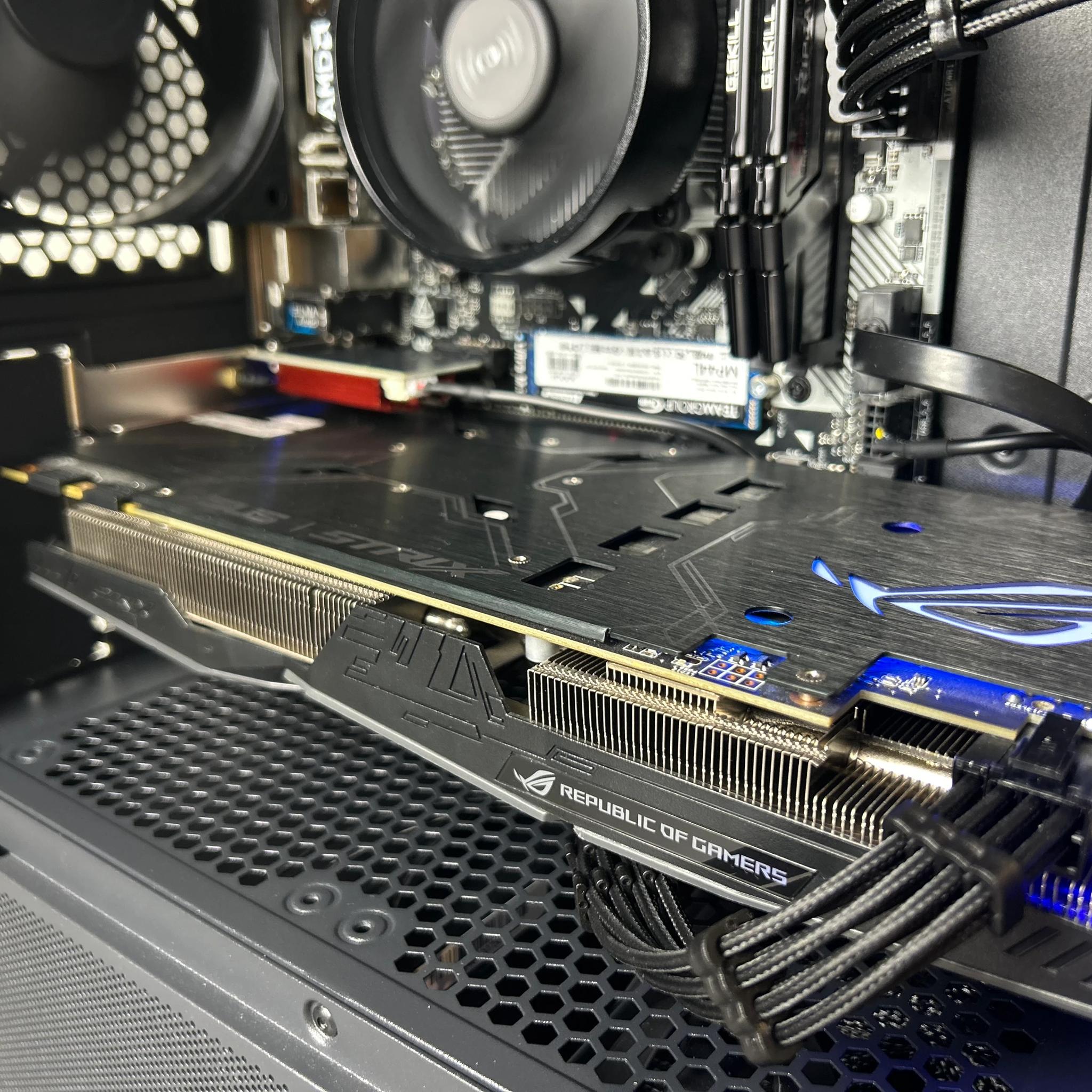 Black 1080p Esports Beast! | RYZEN 5 3600 | GTX 1070 | 16 GB RAM | Windows 11 | Wifi & BT included!