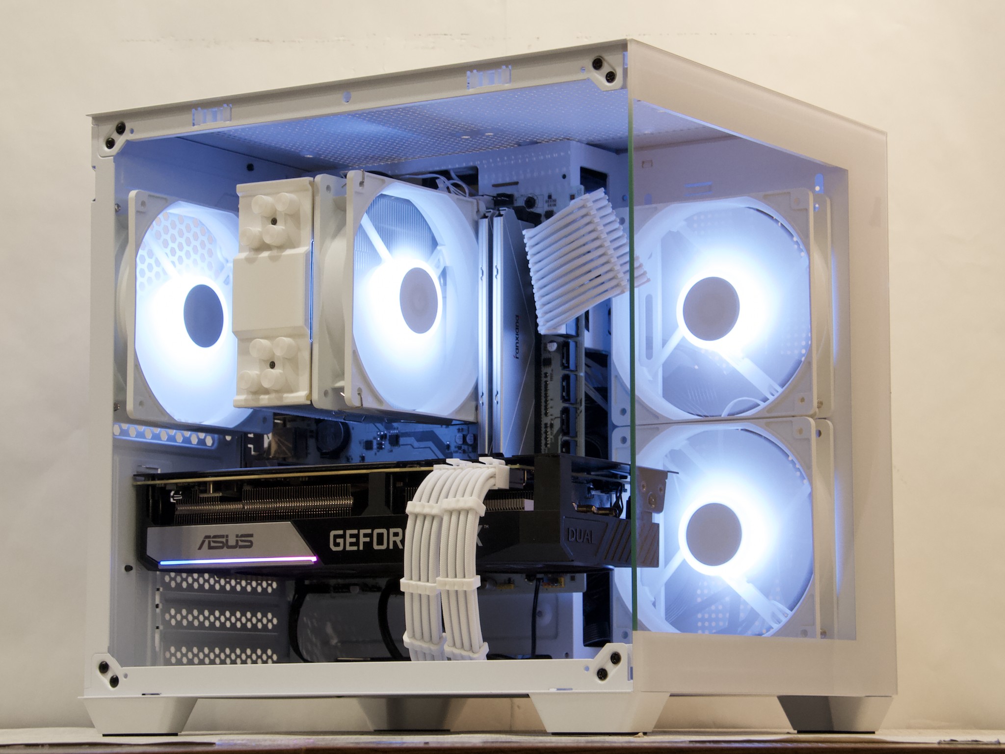 RTX 3070, Ryzen 5 5500, 32GB DDR4, 1TB NVMe SSD, WiFi - Gaming PC