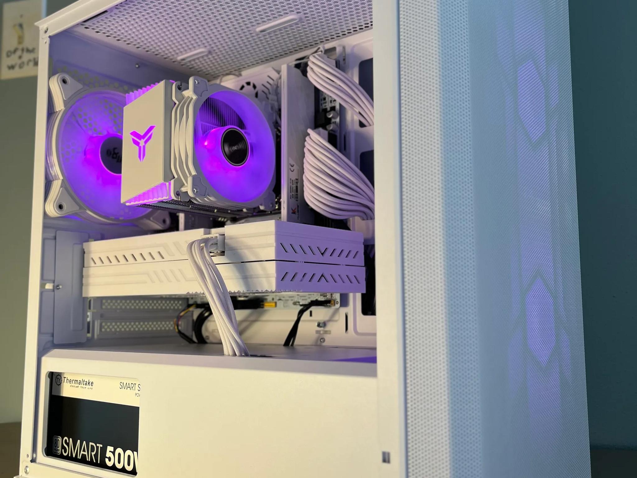 ⚪⚪ White Gaming PC⚪AMD RX 580 8GB⚪Intel i7 5930k⚪16GB DDR4⚪500GB NVME