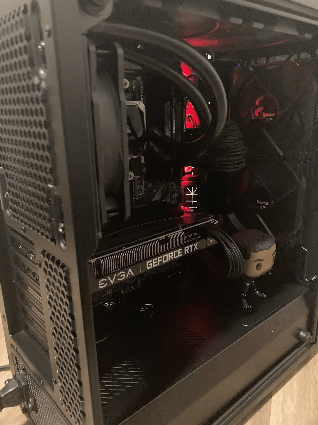 “The King” R5 3600, Rx 6600(Like Rtx 3060) Streaming and Gaming PC