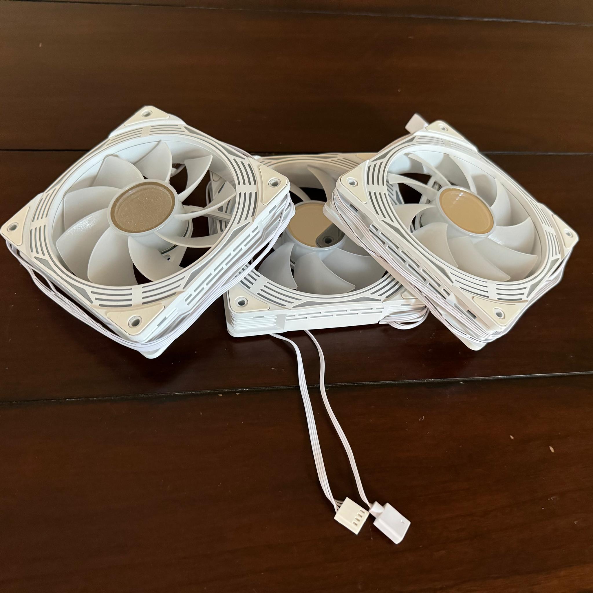 CRAZY DEAL! 3x GameMax Case fans!
