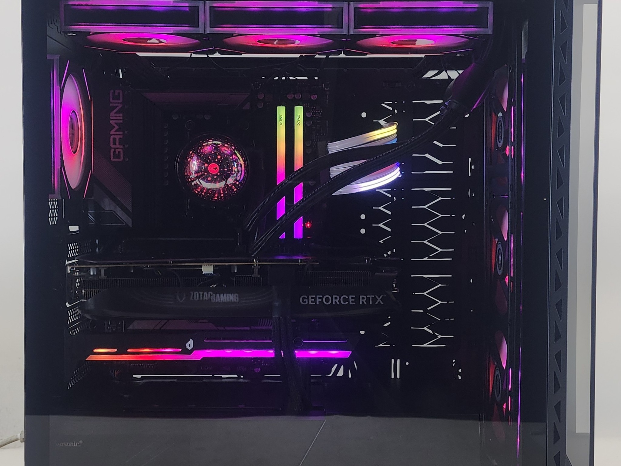 Gaming PC Ryzen 7 7800X3D 32GB RAM 2TB SSD RTX 4080 SUPER 16GB Win11 Computer