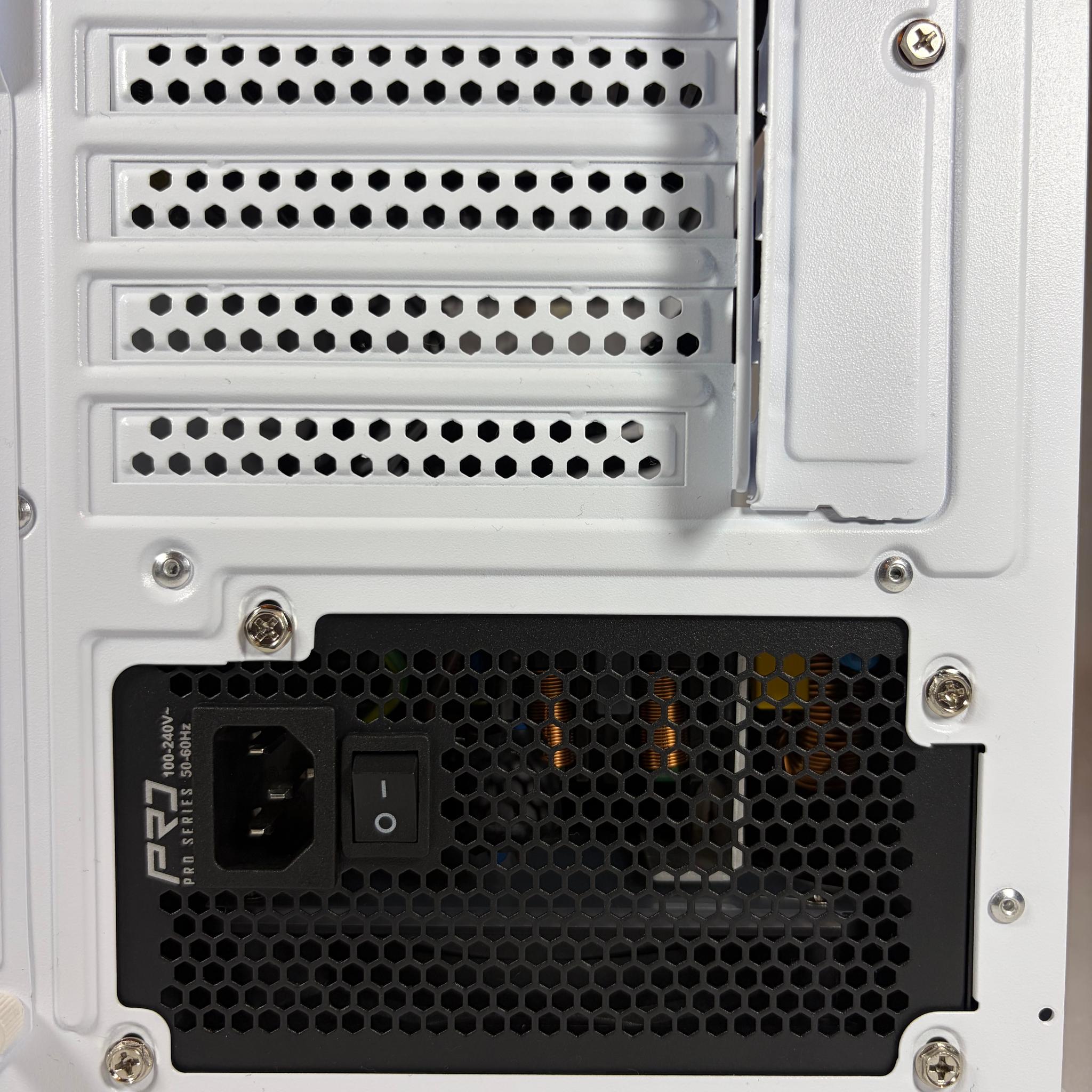 ❄️Gaming PC - RTX 5060 Ti/ R5 5500/ 16GB RAM/ 1TB SSD/ WHITE CASE