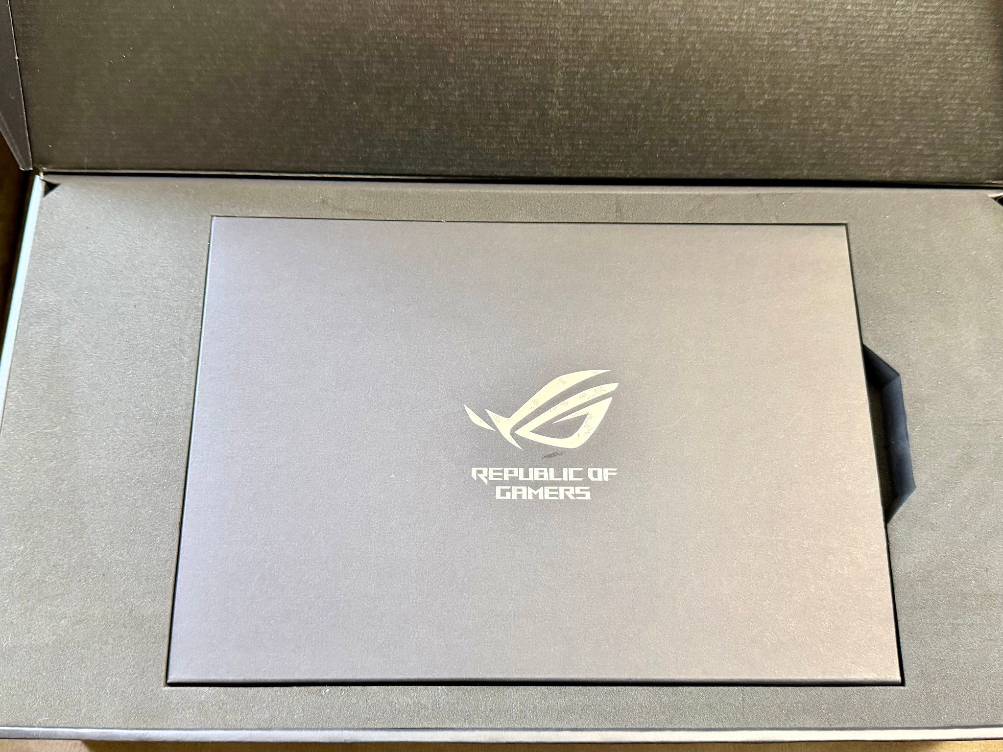 ASUS-ROG Astral NVIDIA GeForce RTX 5090 32GB GDDR7 PCI Express 5.0 Graphics Card