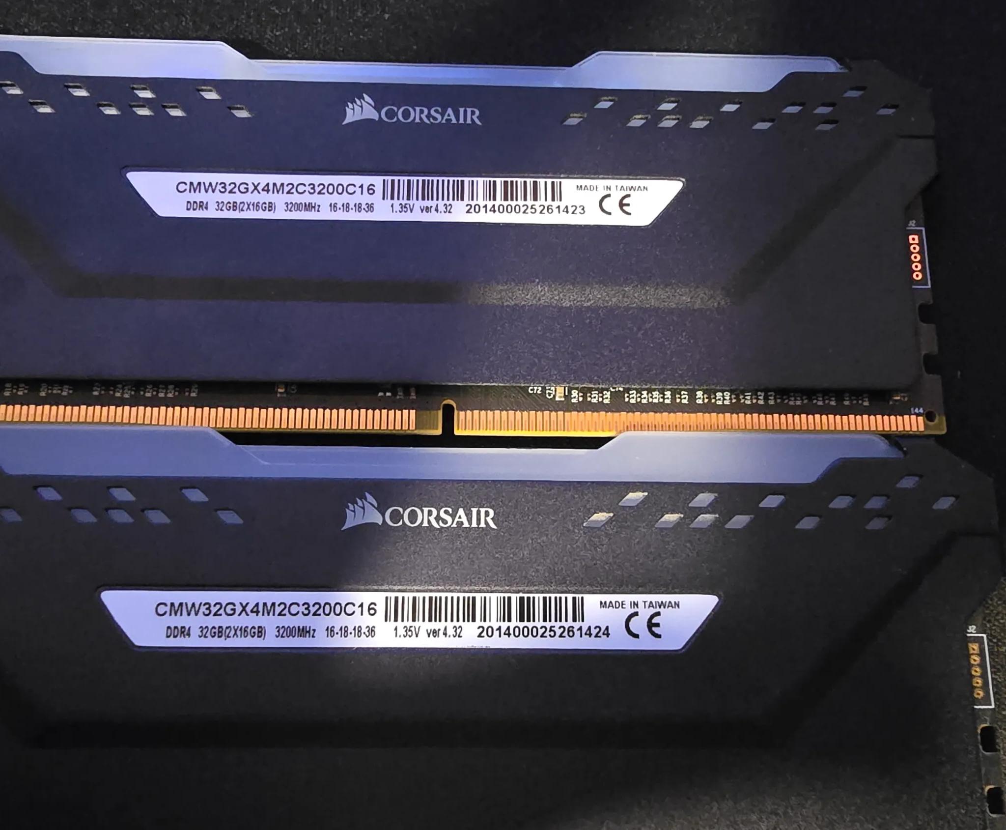 Corsair Vengeance RGB Pro 32GB (2x16GB) RAM DDR4 3200MHz