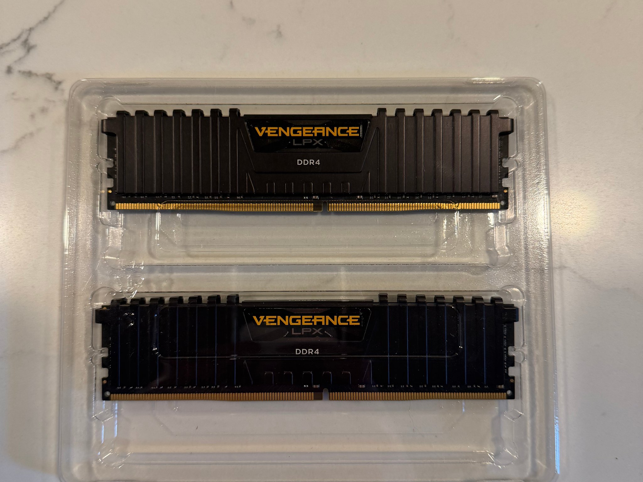 CORSAIR VENGEANCE LPX 32GB (2x16GB) DDR4 3600MHz