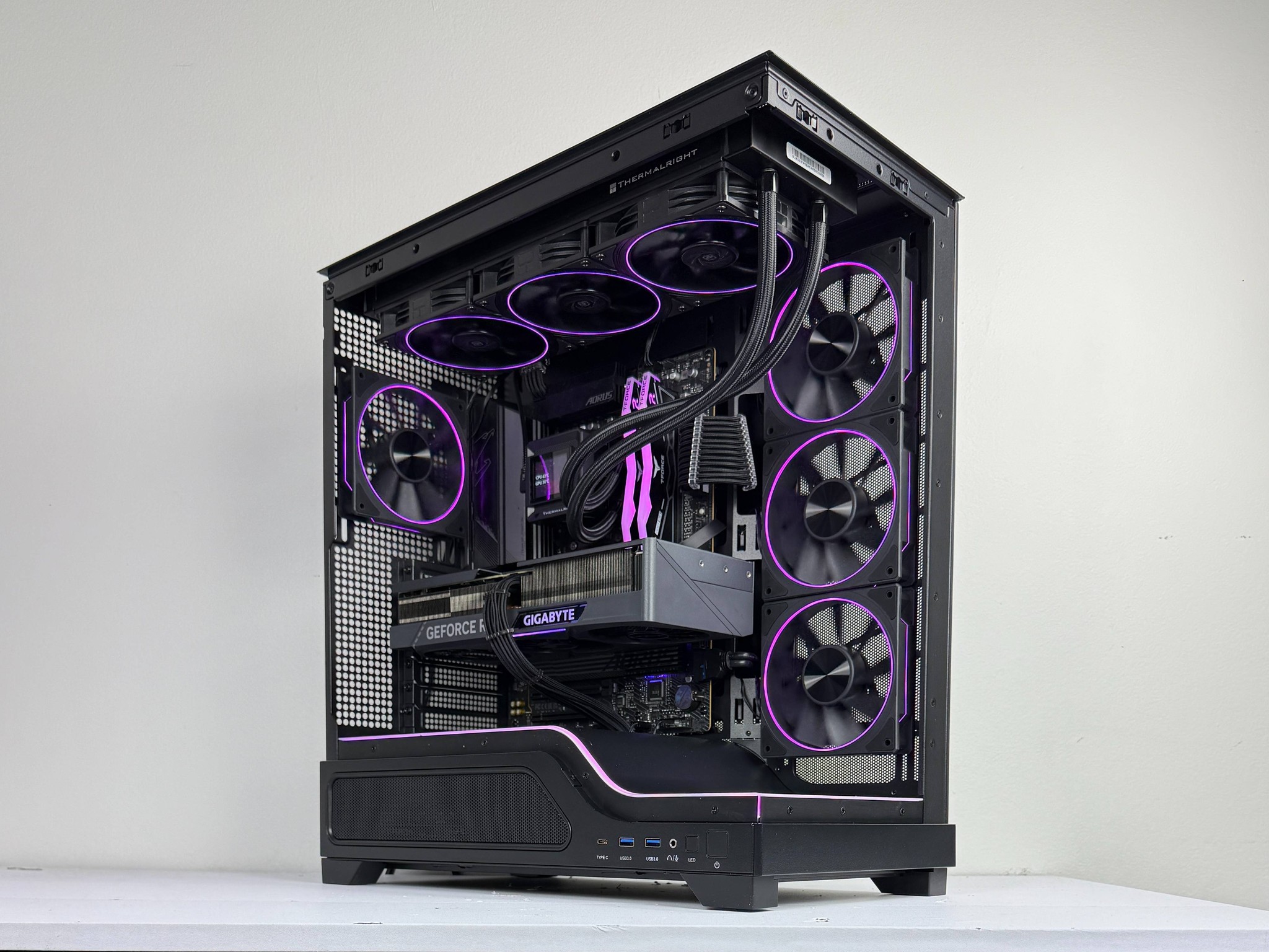🔮Singularity🔮  | 1440p Streaming PC | Ryzen 7 7800X3D | Nvidia RTX 4070 Ti | 32GB DDR5 60000MHz