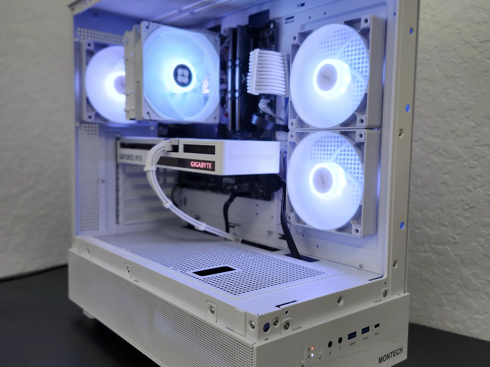 ❄️ Arctic White Gaming PC ❄️ Ryzen 5 5600G + RTX 3060 Vision 12GB | 16GB DDR4 | 1TB NVMe