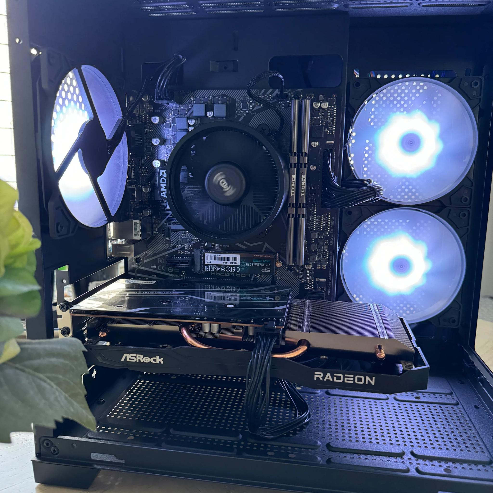 Competitive Gaming Pc - Ryzen 5 / Radeon RX 66008GB / 1tb SSD