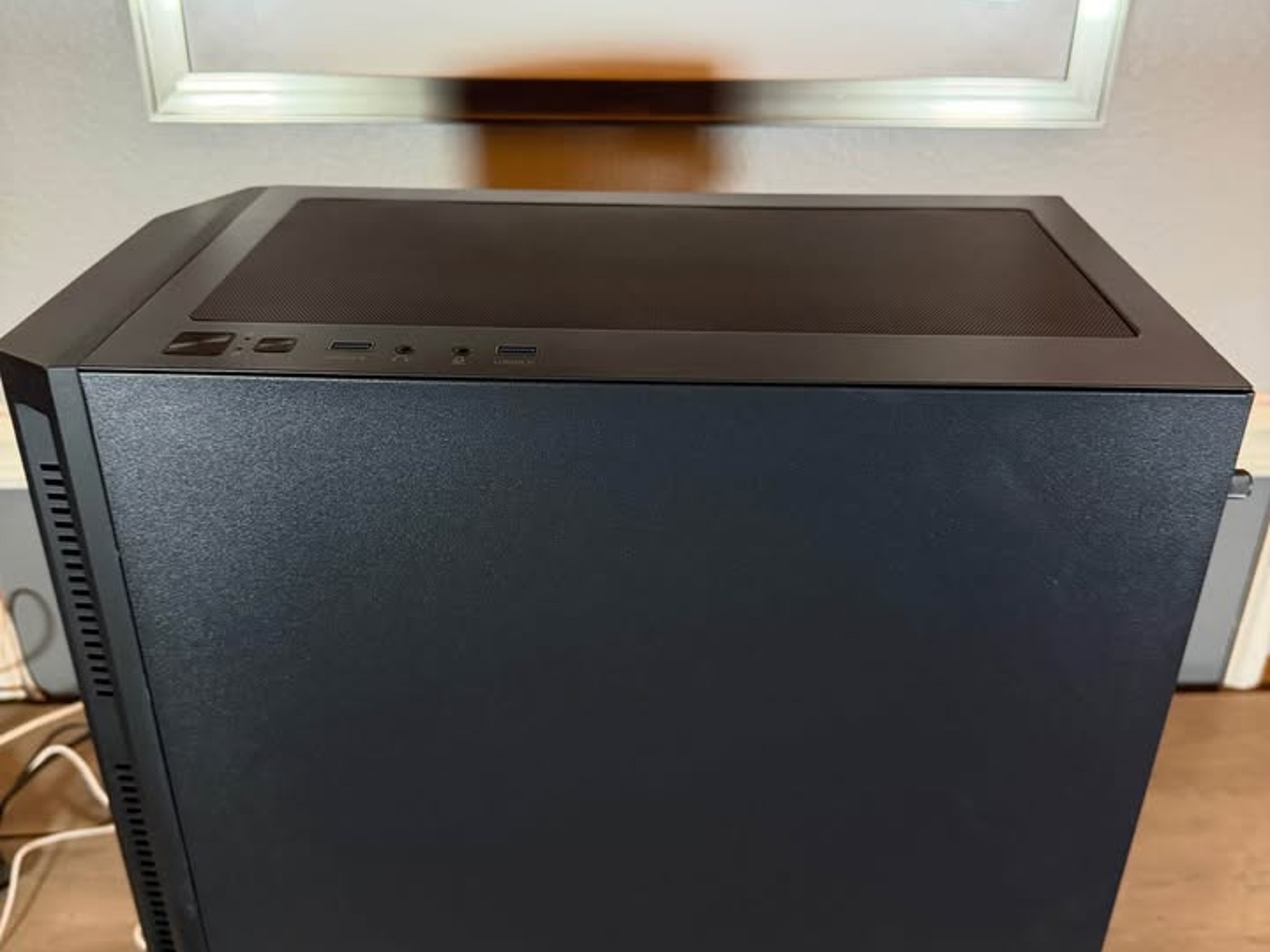Awesome Black Custom 1080p Ultra Gaming PC: RTX 5060, 1Tb NVMe, 16GB DDR4, AIO, 8 Case Fans