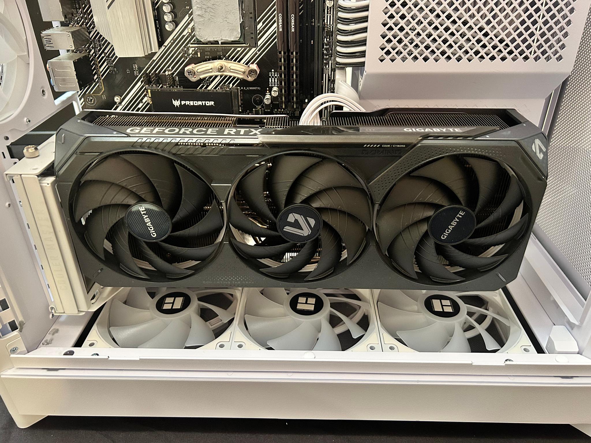 Gigabyte RTX 5070 Ti WindForce OC RGB Edition – 16GB GDDR7 – Excellent Condition