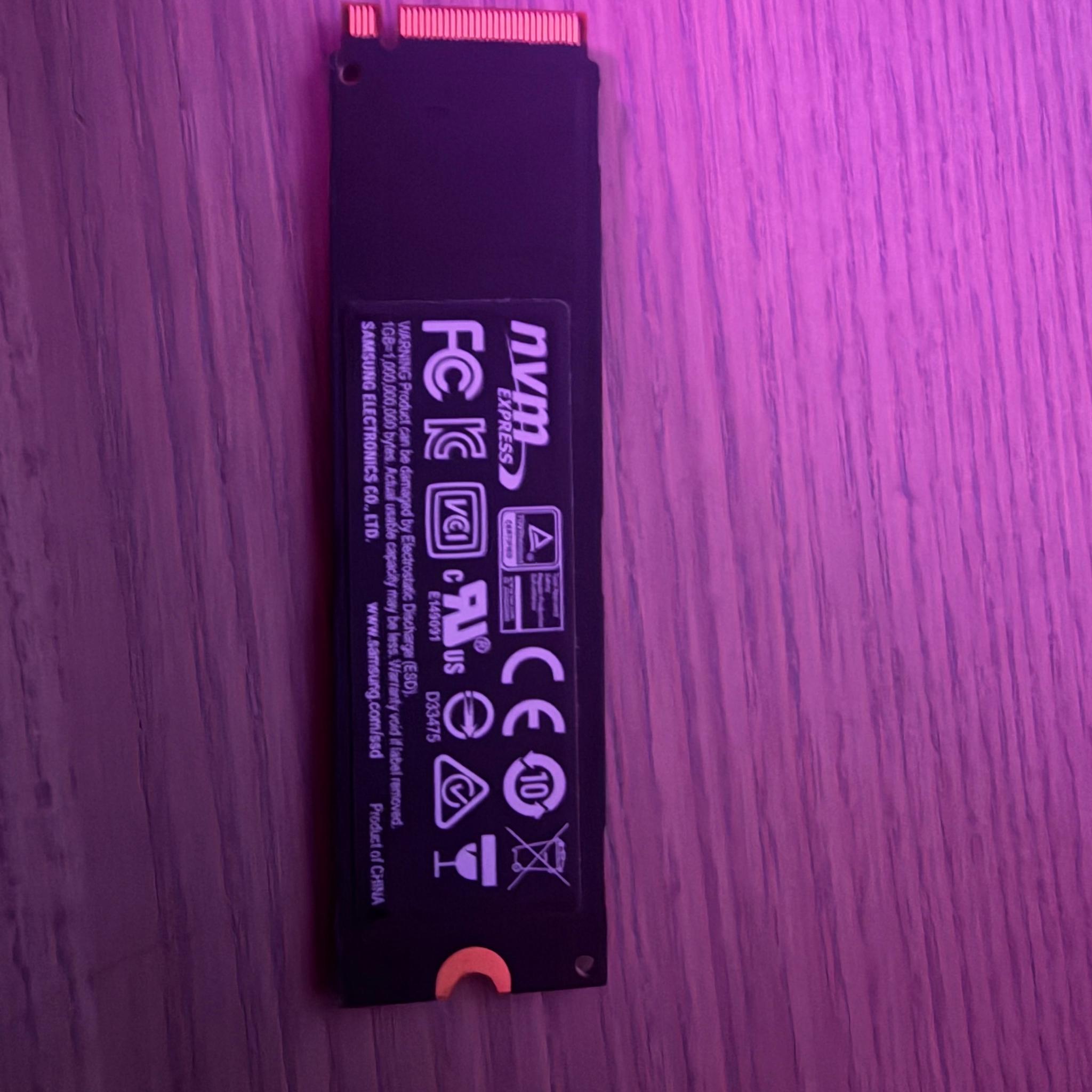 Samsung 960 Pro 512 MB NVME SSD