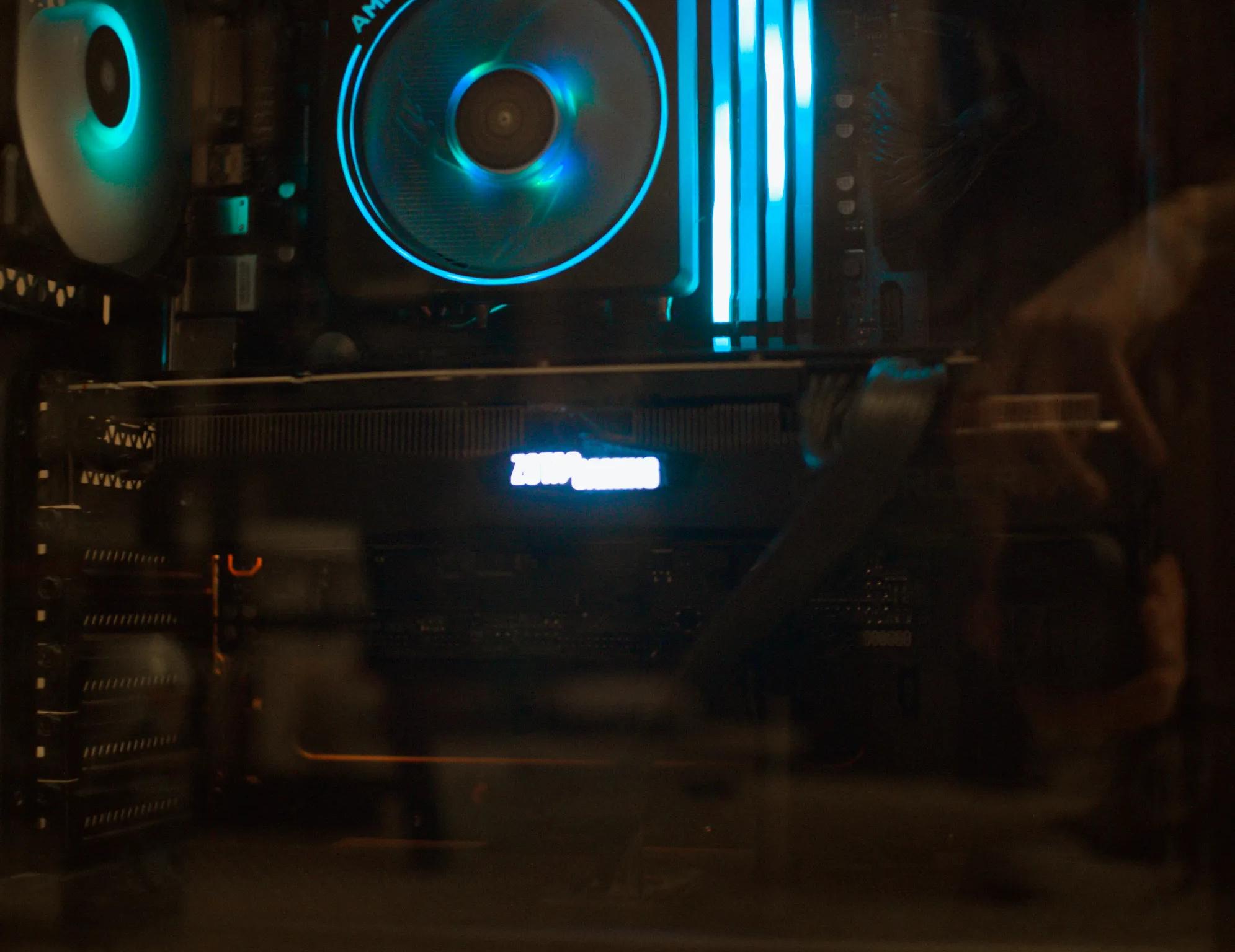 FULL GAMING PC - 2080 ti, Ryzen 7 5700X, 32GB RAM, 600w PSU, B450 AORUS MOBO