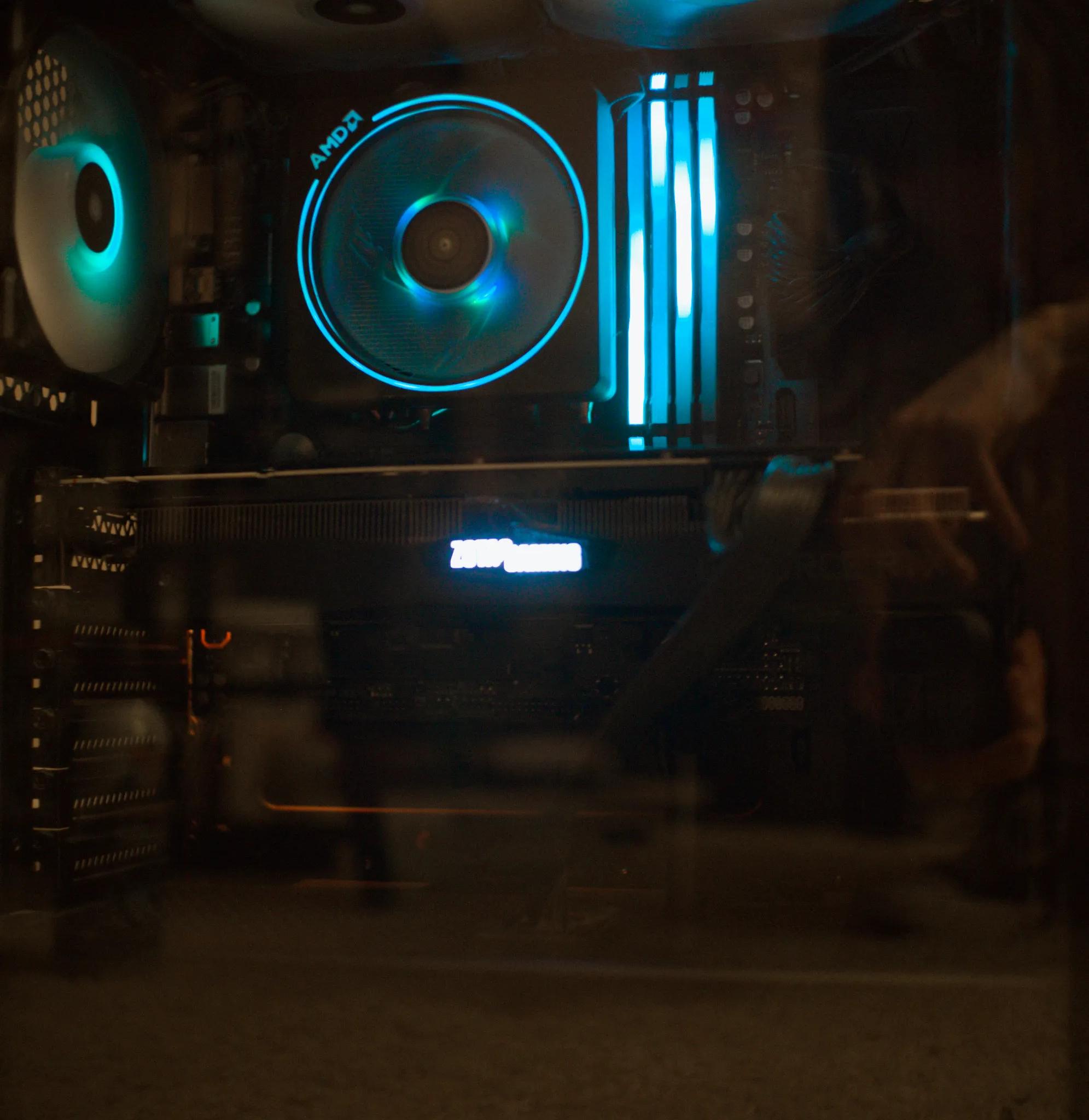 FULL GAMING PC - 2080 ti, Ryzen 7 5700X, 32GB RAM, 600w PSU, B450 AORUS MOBO