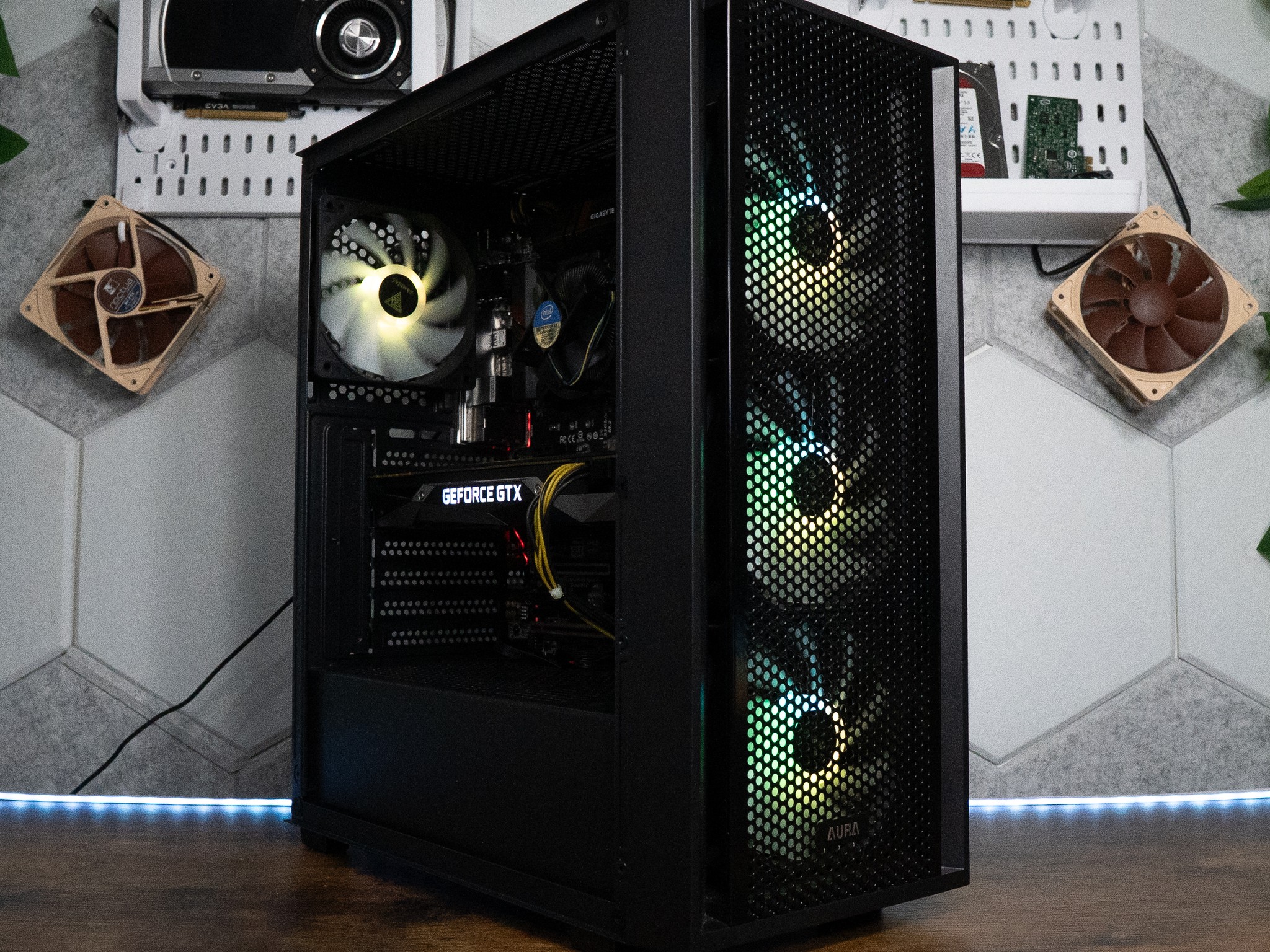 🍬🌠 | INTEL i7 6700K | NVIDIA GTX 1070 8GB | 16GB DDR4 RAM | 1.25TB | Y2K Hero BRONZE
