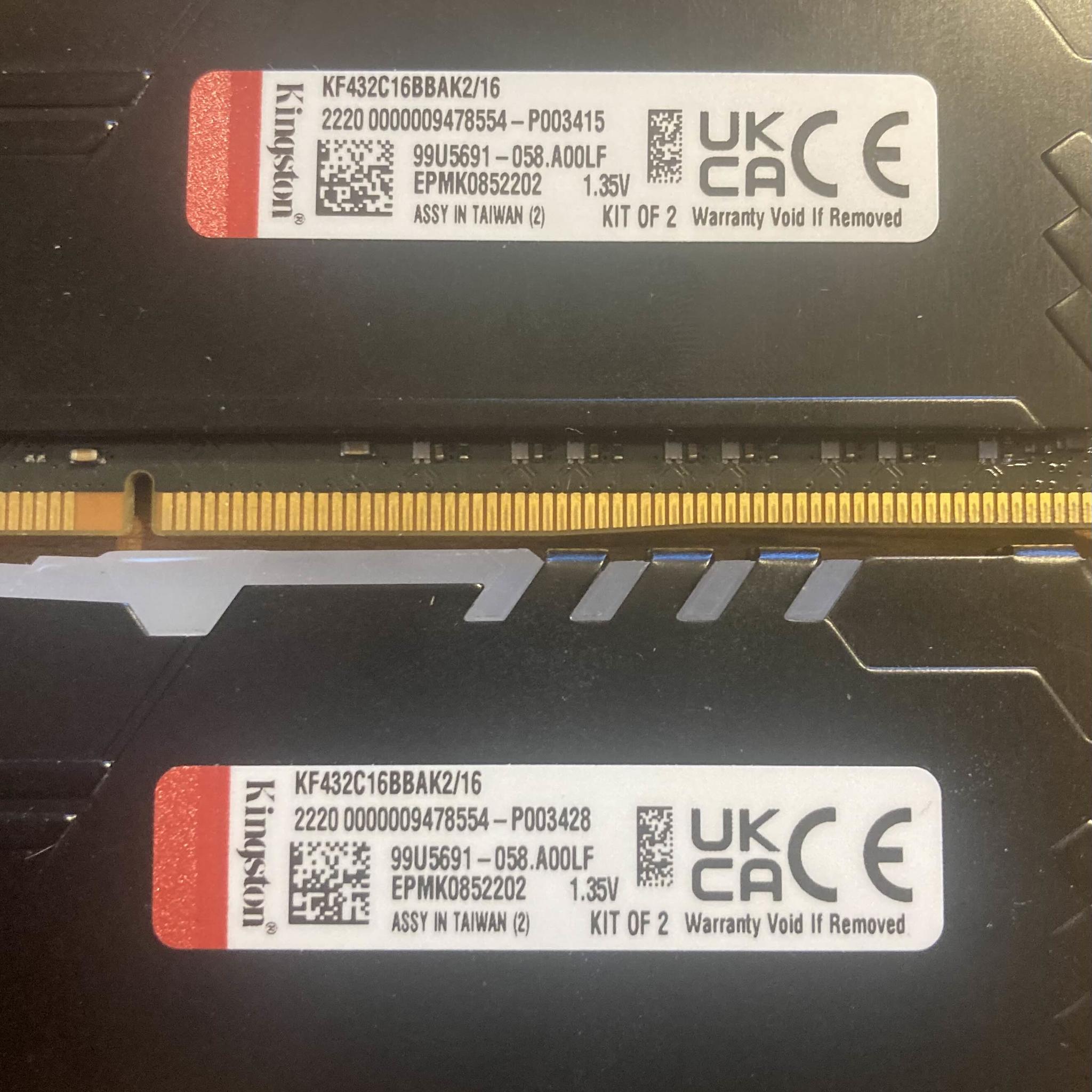 2x8GB HyperX FURY Renegade RGB DDR4 3200MHz CL16 (READ)