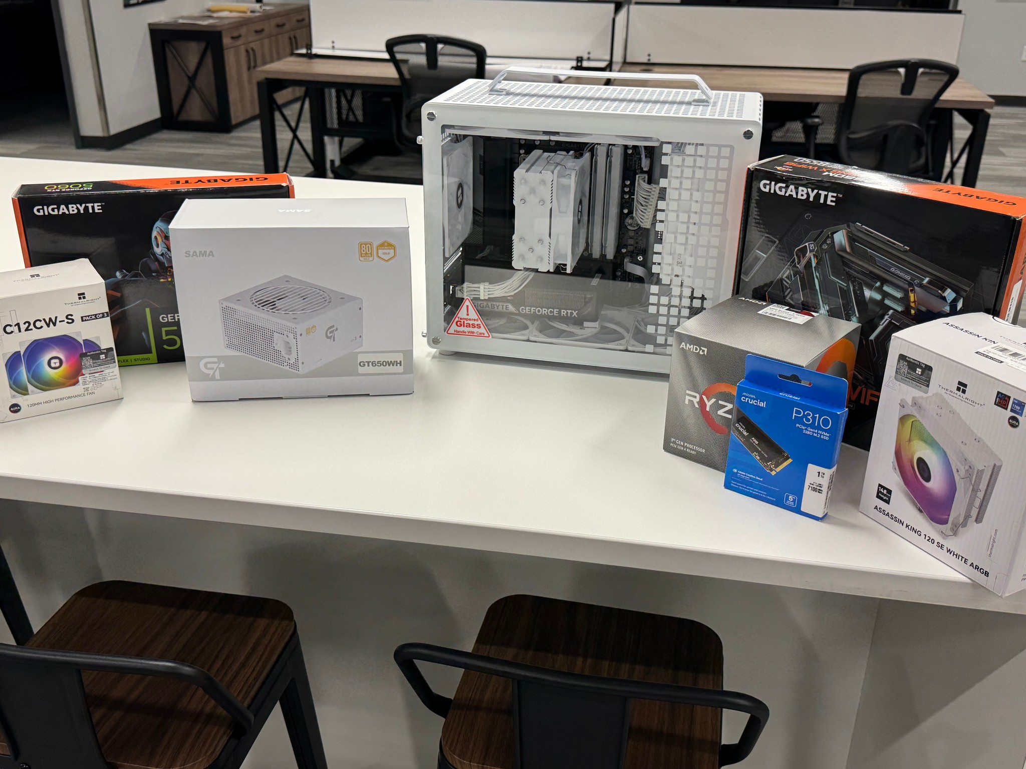 'ALL NEW PARTS' PC with AMD RYZEN 7 5700X & RTX 5060