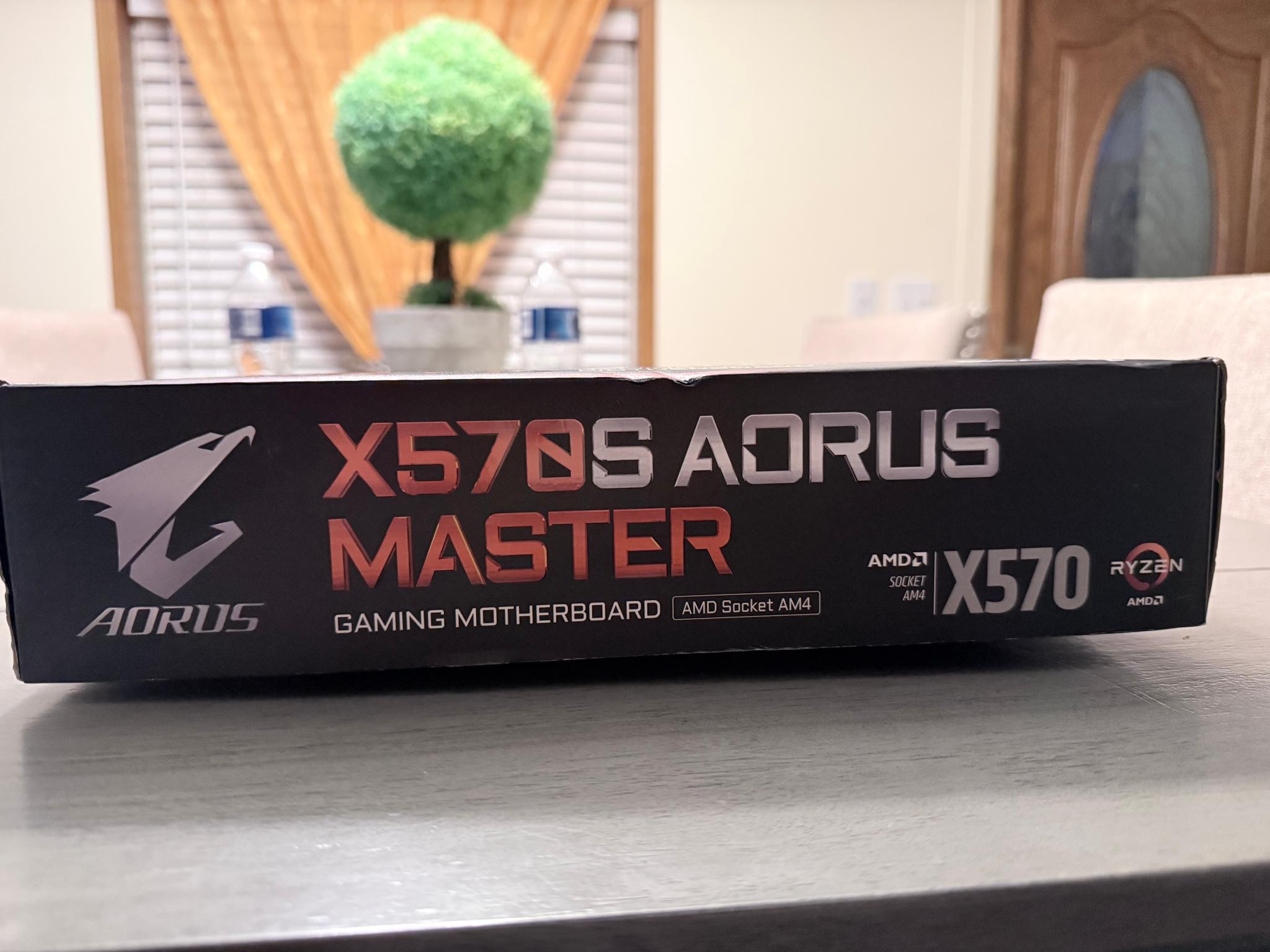 GIGABYTE X570 AORUS MASTER - Image 3