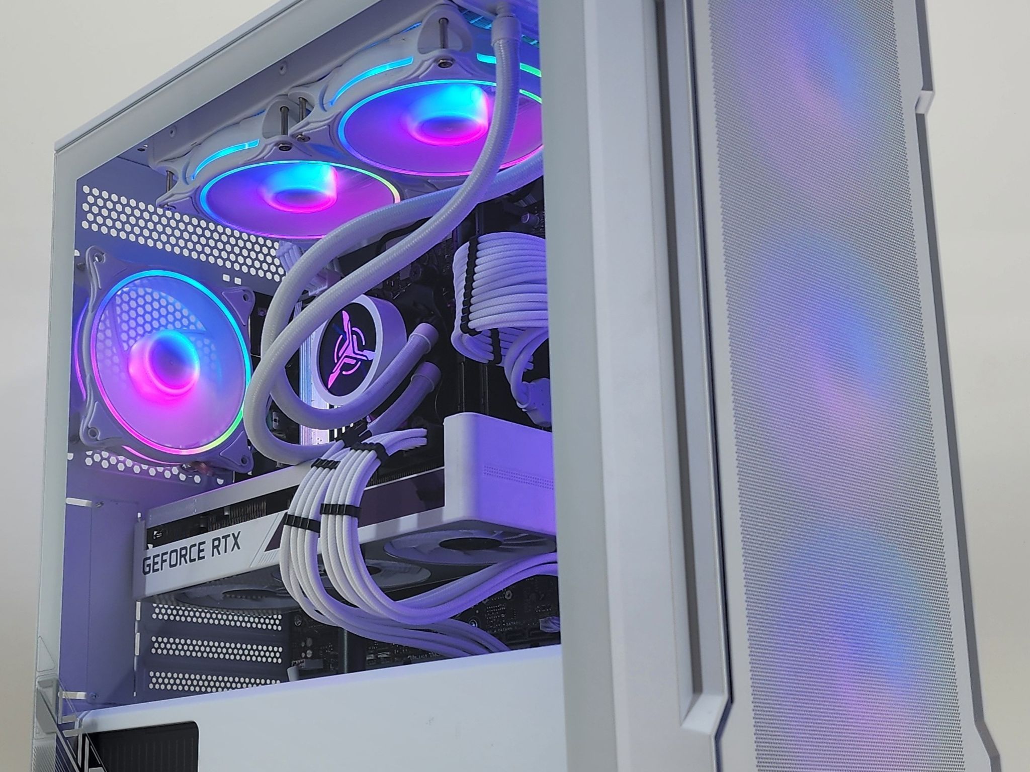 Gaming PC Ryzen 5 7600X 16GB RAM 1TB SSD RTX 3070 8GB Windows 11 Computer