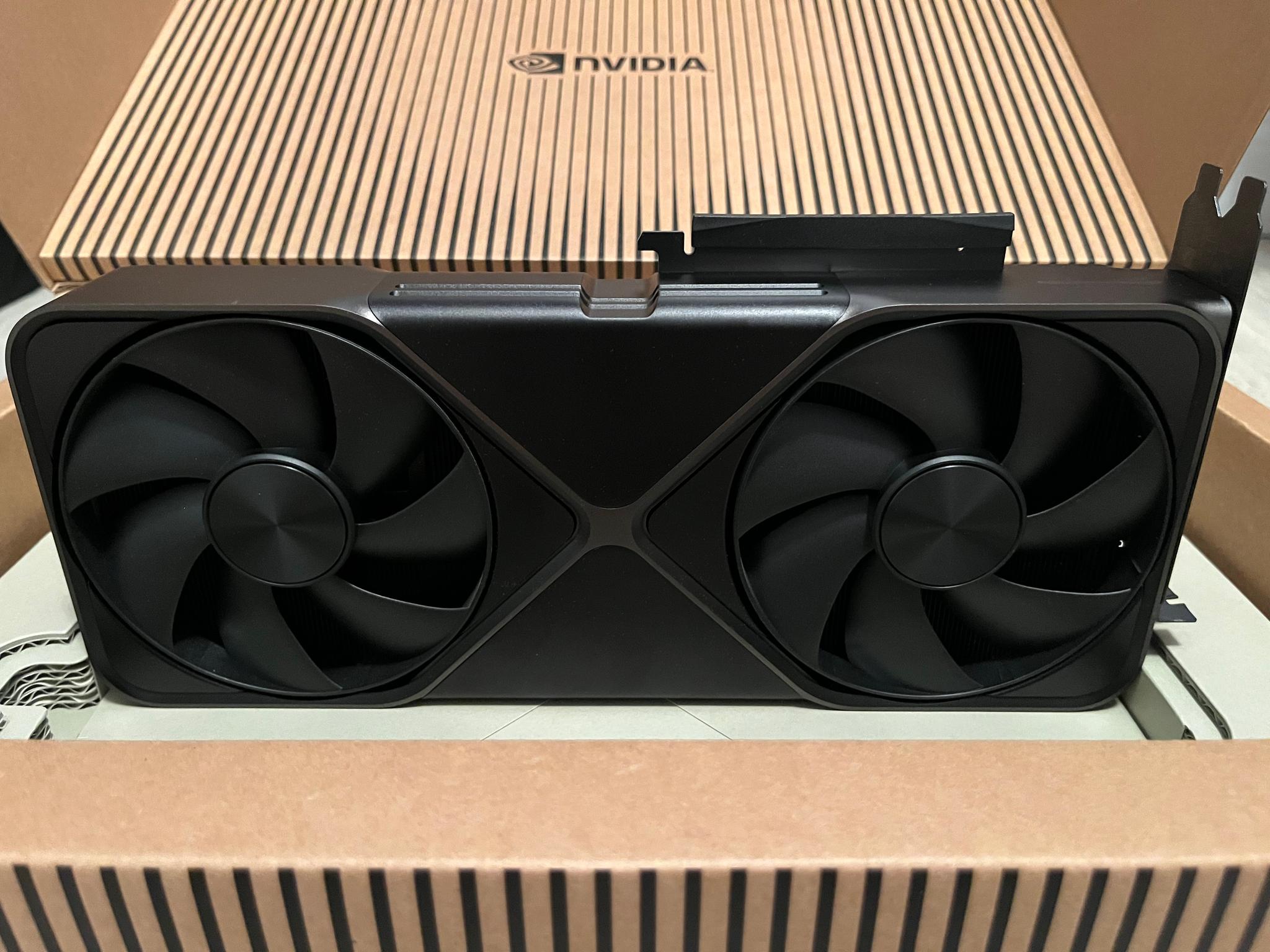 NVIDIA GeForce RTX 5090 Founders Edition - Image 5