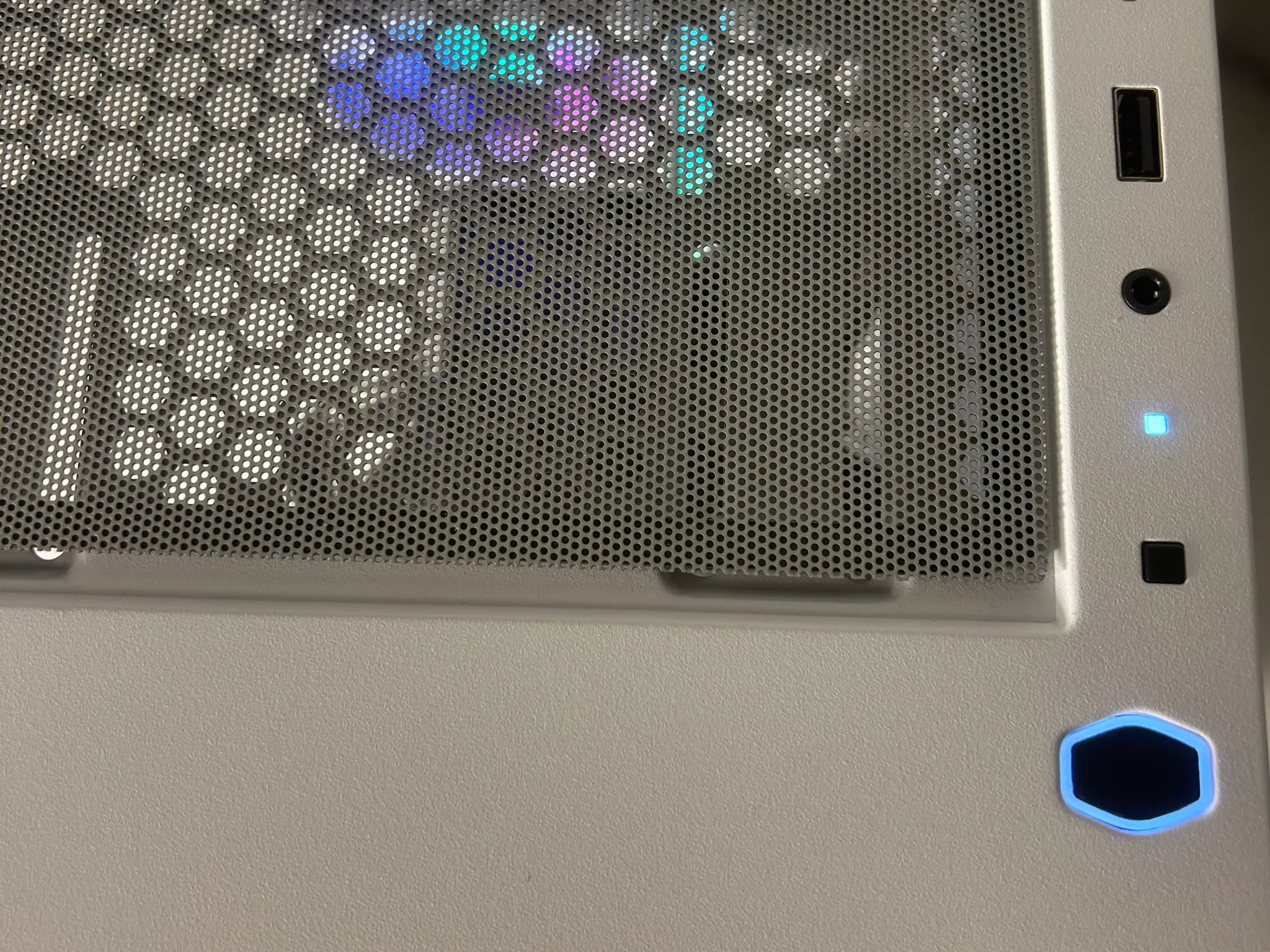 🧊🥶EXT PC - Ryzen 5 2600, GTX 1080 Ti, 16GB, 1TB SSD🥶🧊