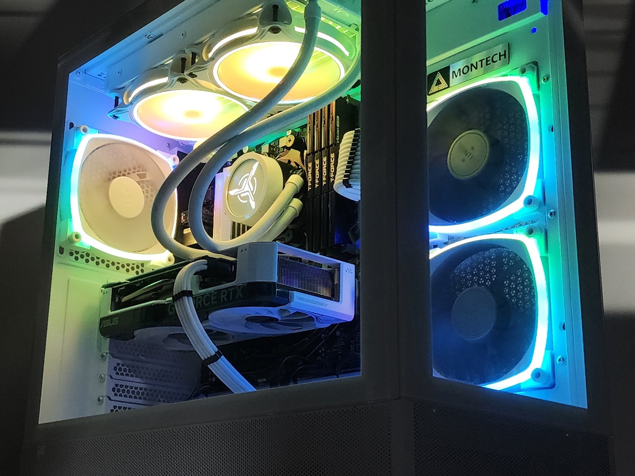 Gaming PC Ryzen 7 7700 32GB RAM 1TB SSD RTX 4060 Ti 8GB Windows 11 Computer