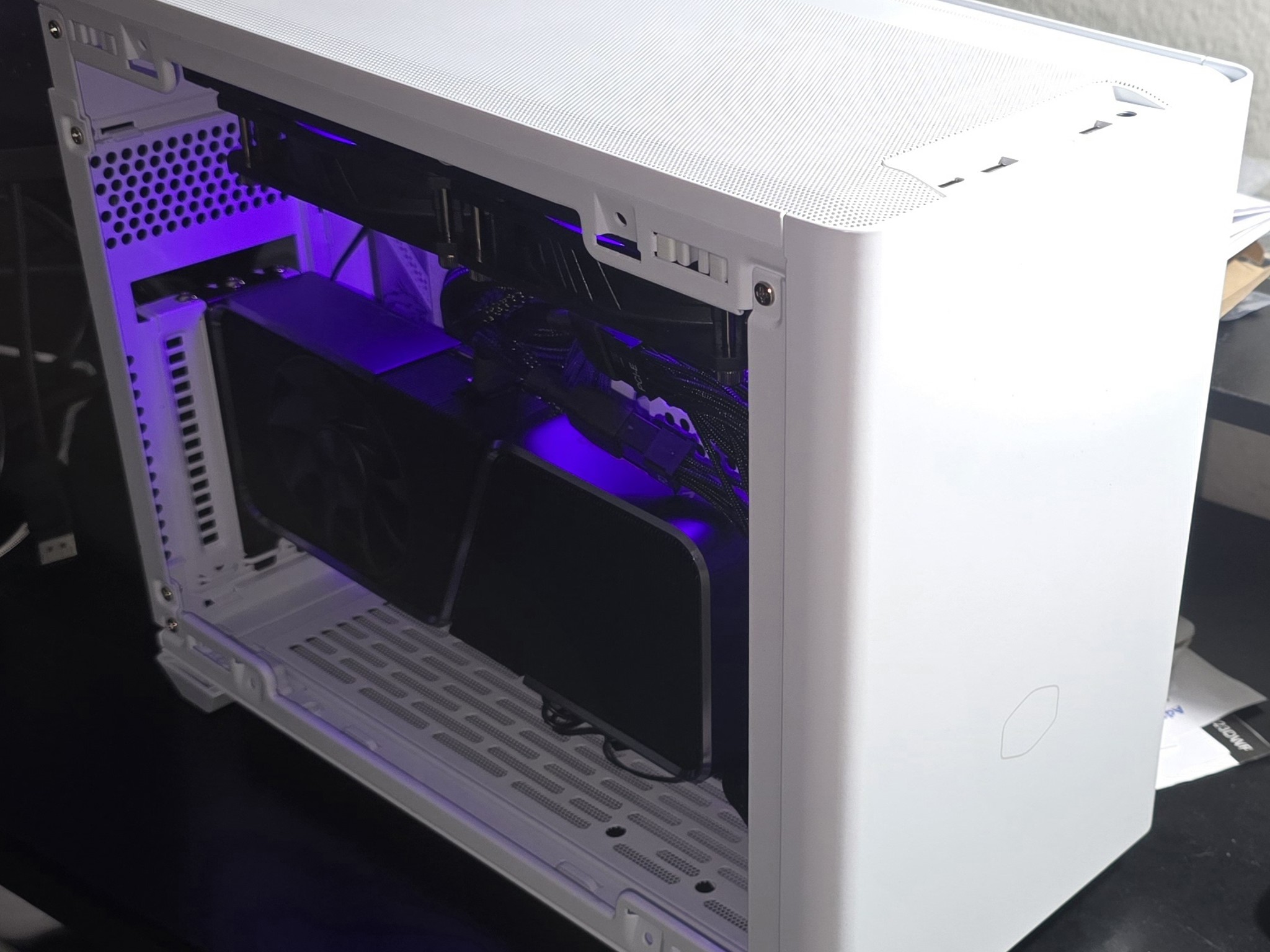 SMALL FORM FACTOR / SFF GAMING PC - 3070 TI FE, I-7 12700K, 32GB DDR5, 2TB WD SN850X, LIQUID COOLED