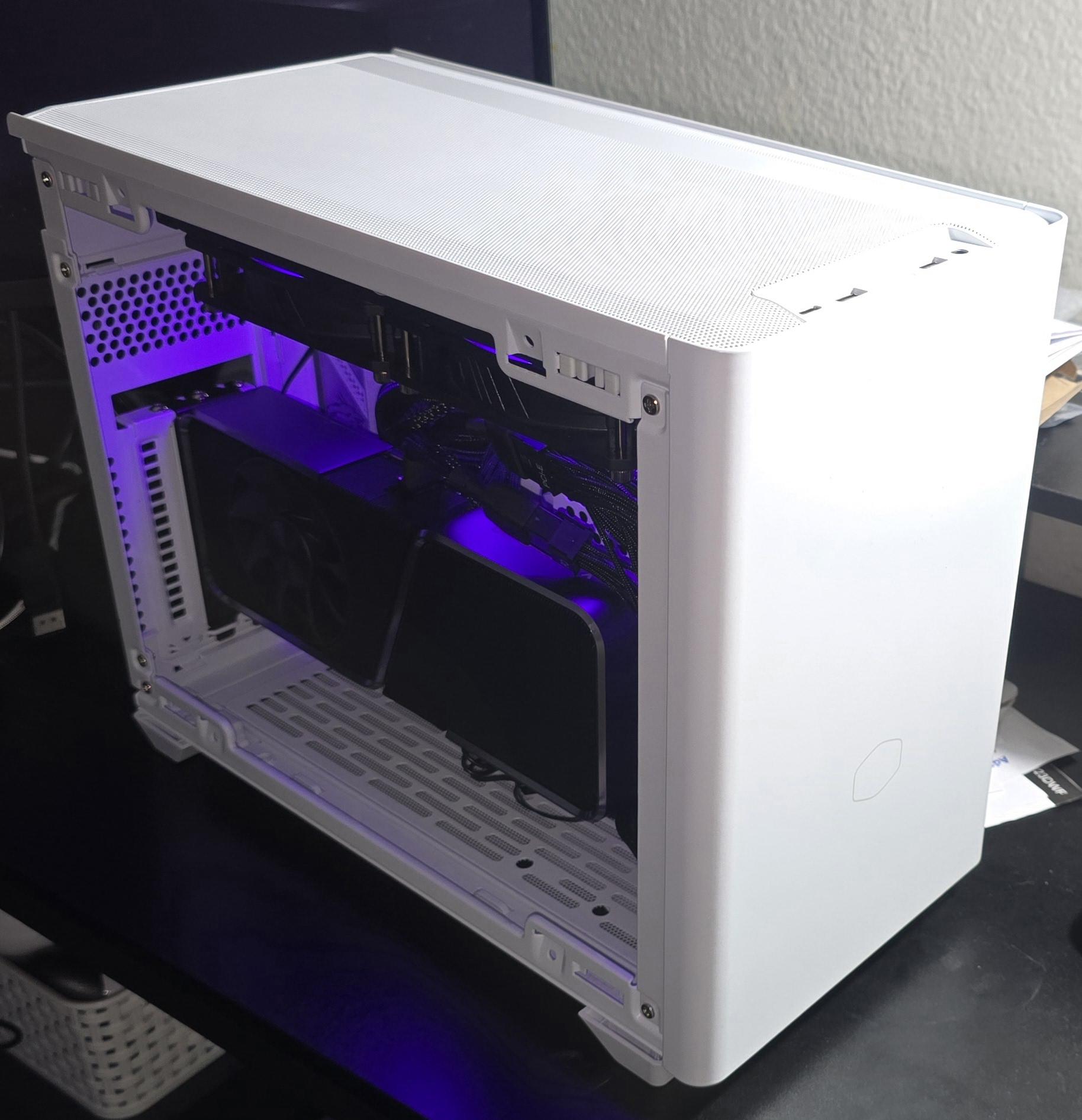SMALL FORM FACTOR / SFF GAMING PC - 3070 TI FE, I-7 12700K, 32GB DDR5, 2TB WD SN850X, LIQUID COOLED